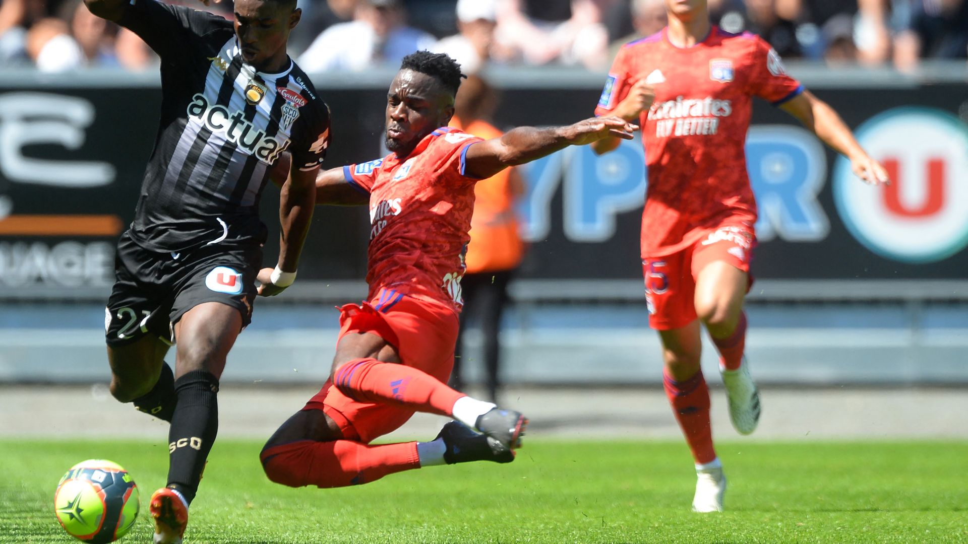 Tacle Cornet Angers-Lyon