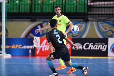 พีทีที บลูเวฟ ชลบุรี - บาร์ซ่า ลาซซ่า