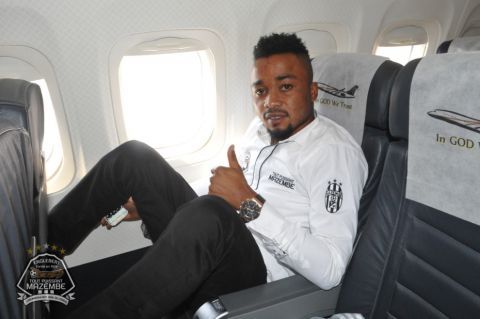 جلادسون أواكو