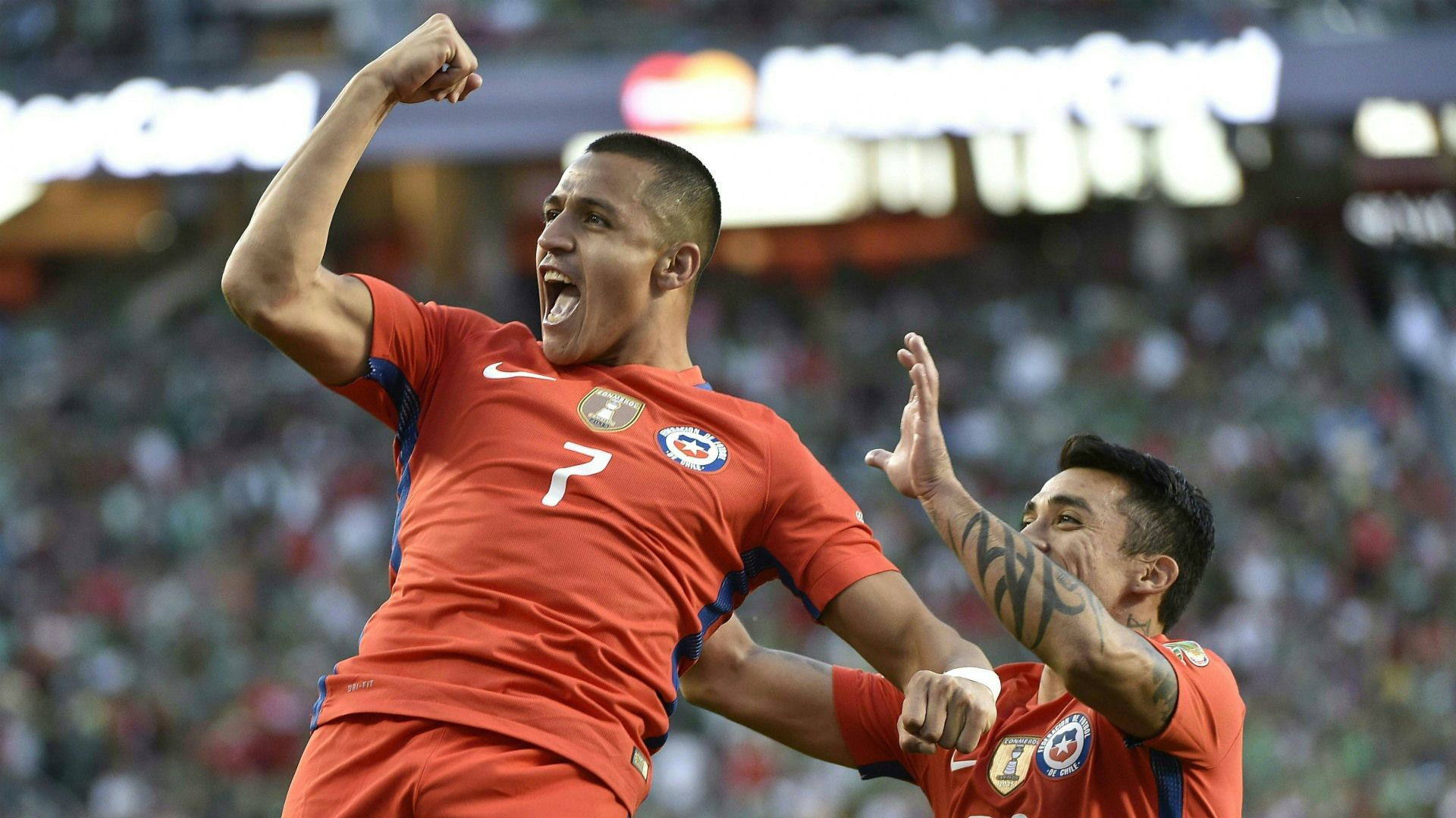 Alexis Sanchez Edson Puch Chile 2016