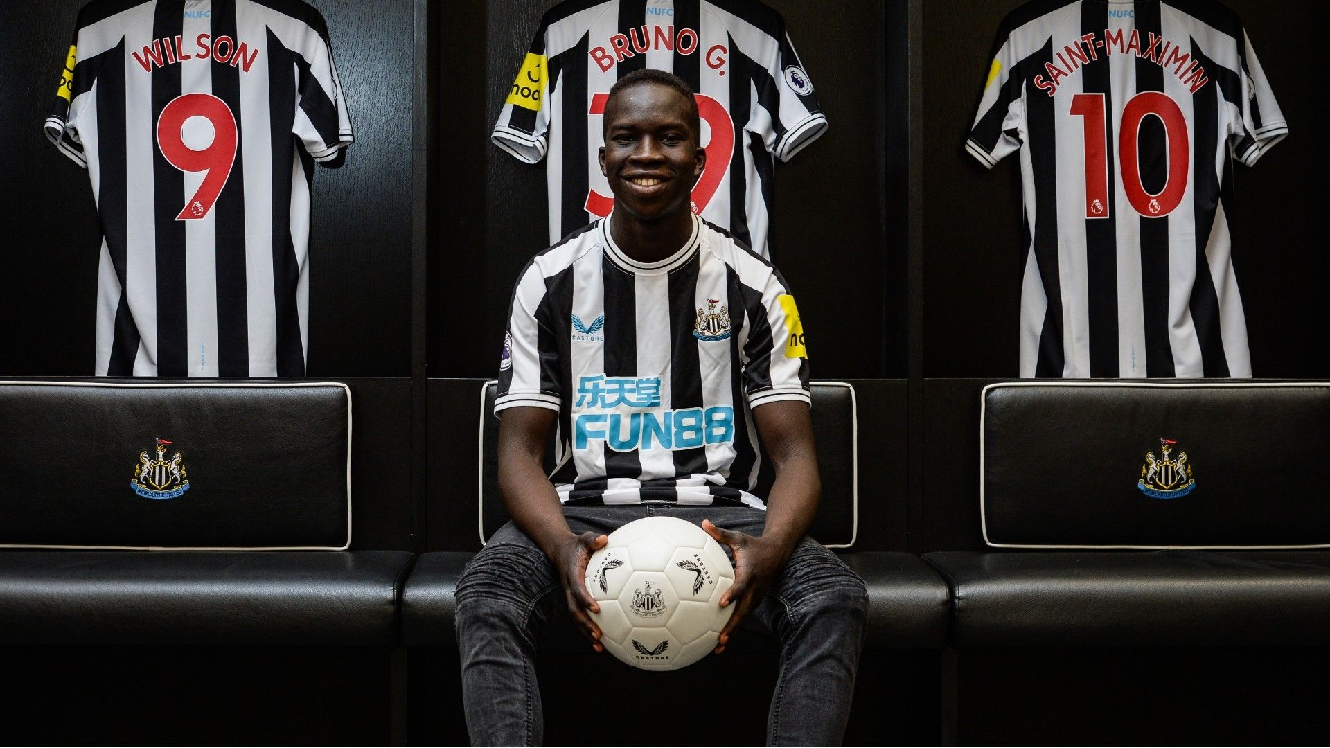 Garang Kuol Newcastle 2022-23