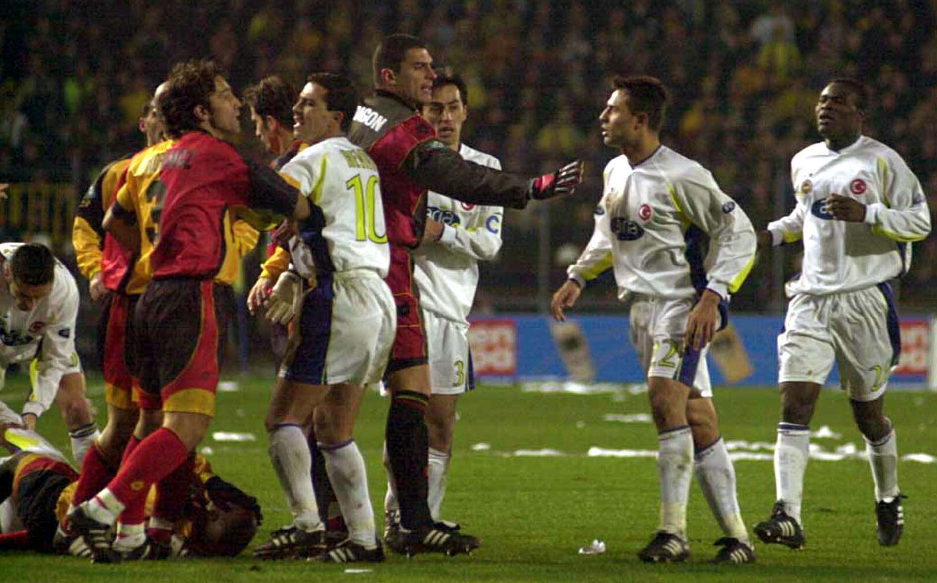Fenerbahçe vs Galatasaray. 02.16.2002