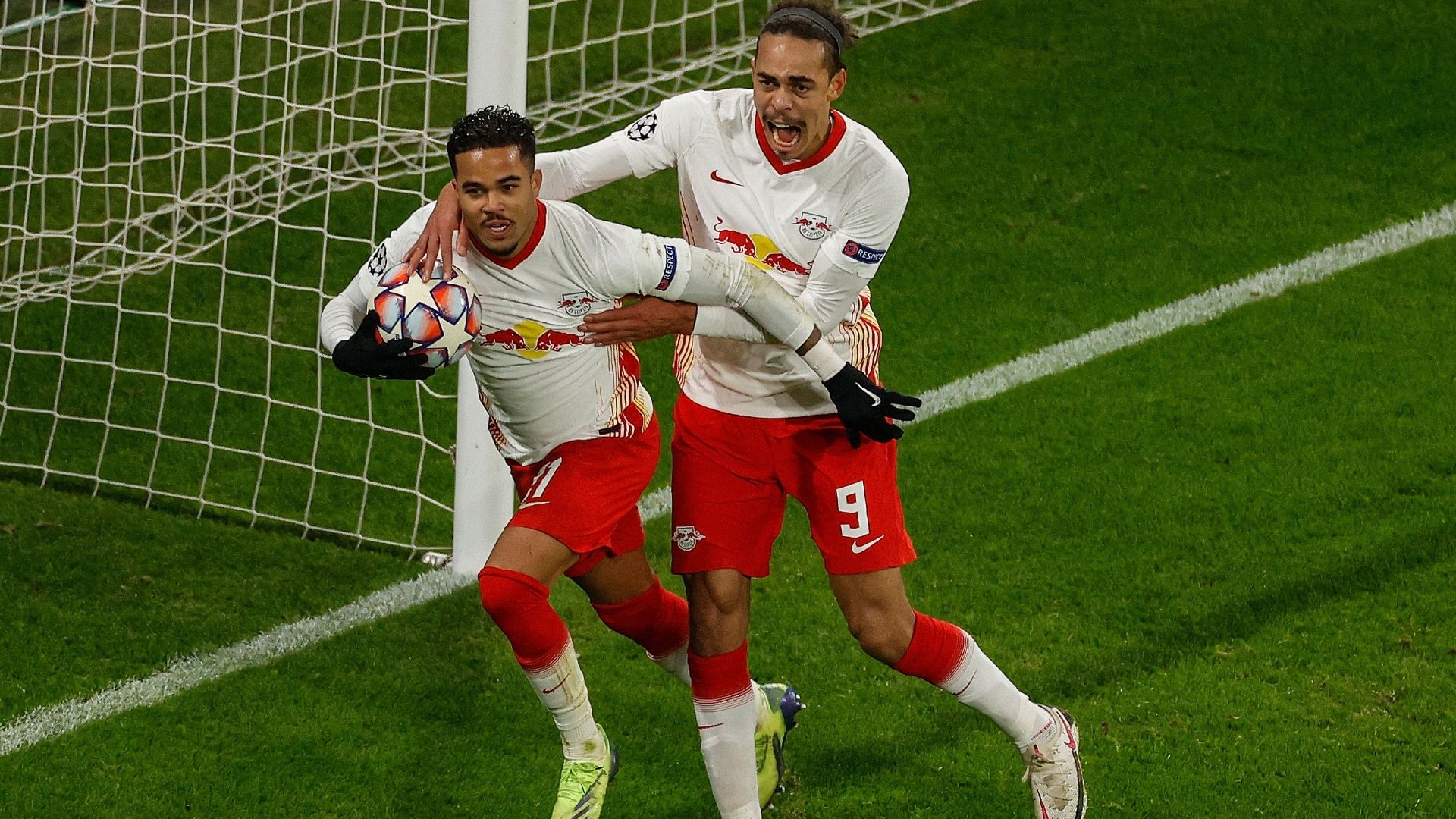 Yussuf Poulsen Patrick Kluivert RB Leipzig 2020-21