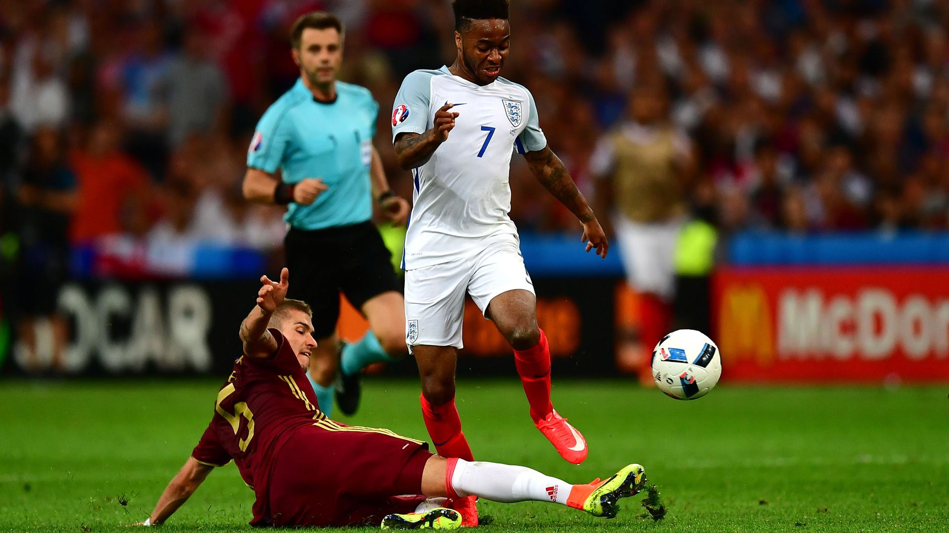Raheem Sterling Roman Neustadter England Russia Euro 2016