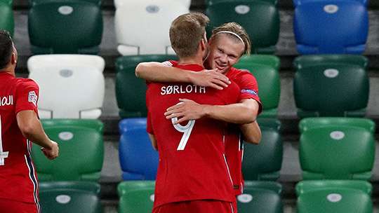 엘링 홀란드 알렉산데르 쇠를로트