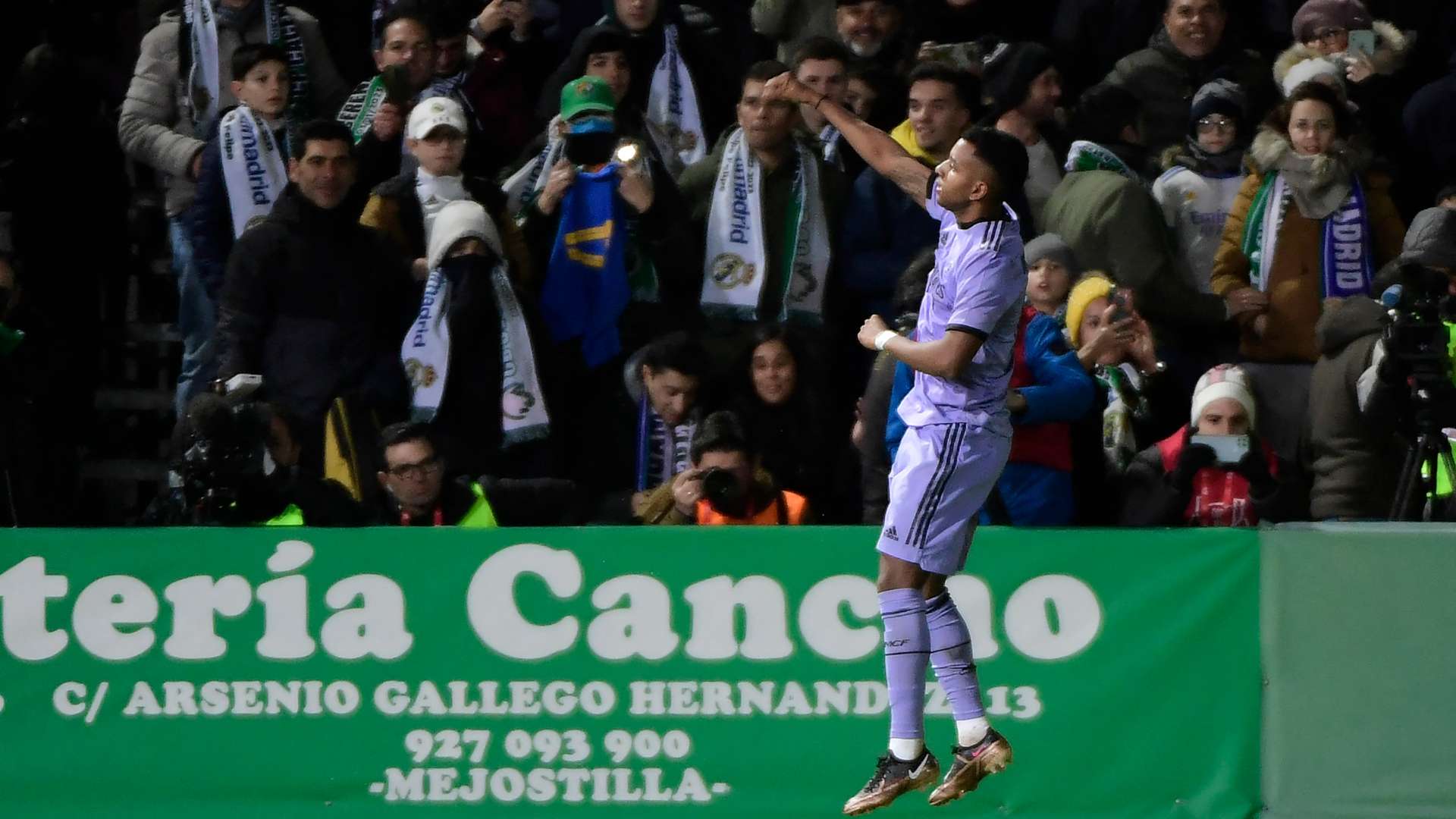 Rodrygo Real Madrid Morado