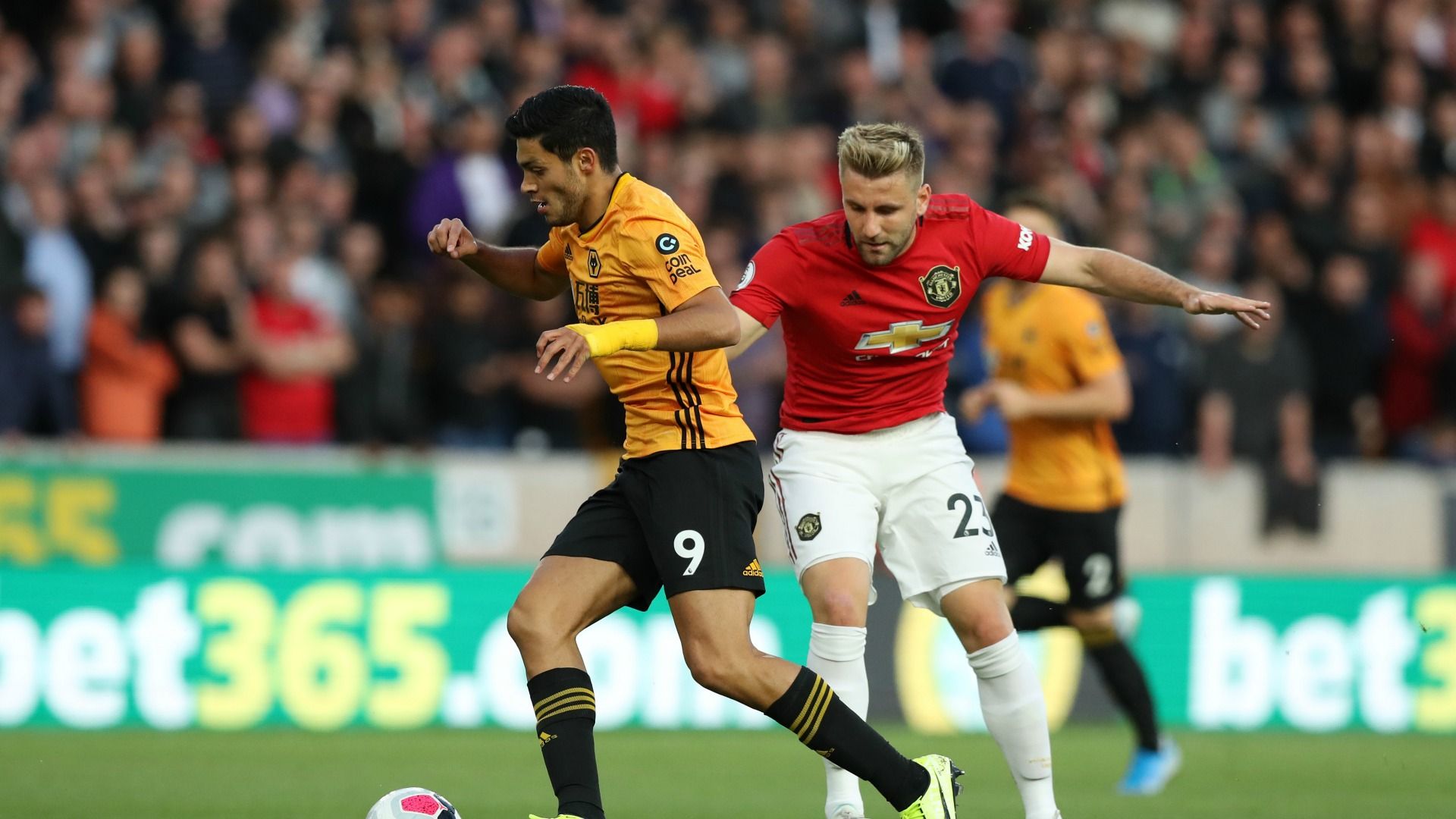 Raúl Jiménez-Luke Shaw