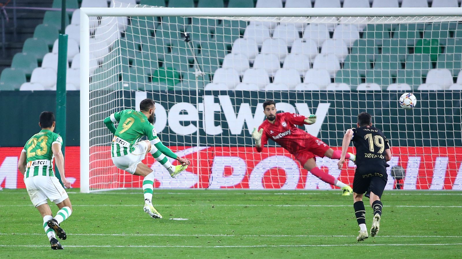 Borja Iglesias Betis Alavés LaLiga