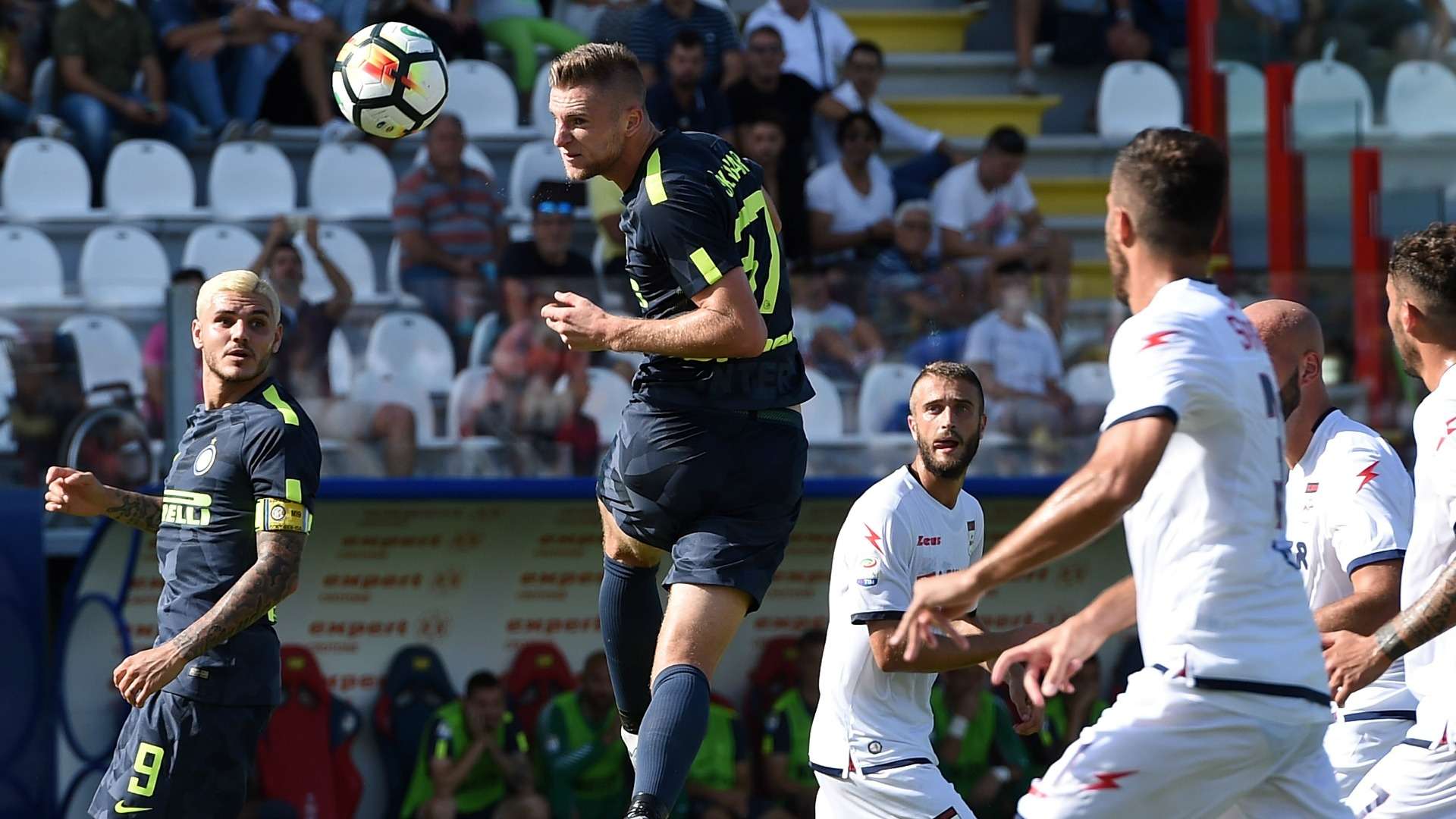 Milan Skriniar Crotone Inter