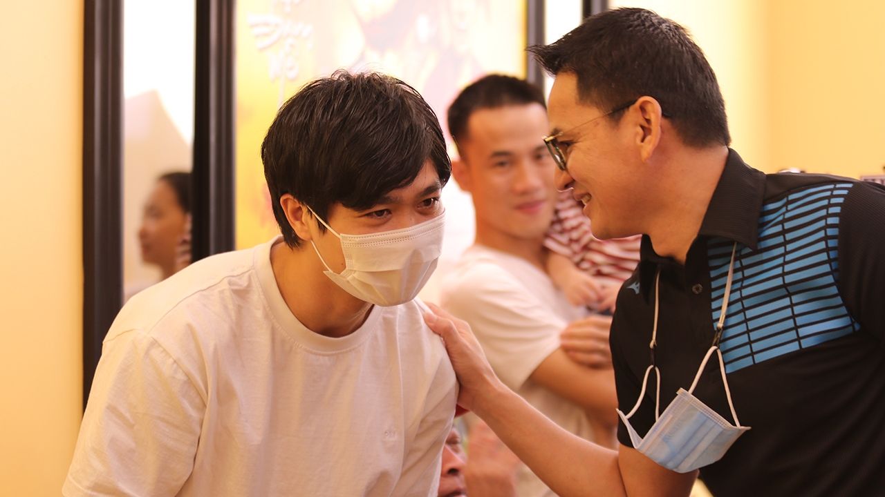 Kiatisuk Senamuang Nguyen Cong Phuong | Hoang Anh Gia Lai | V.League