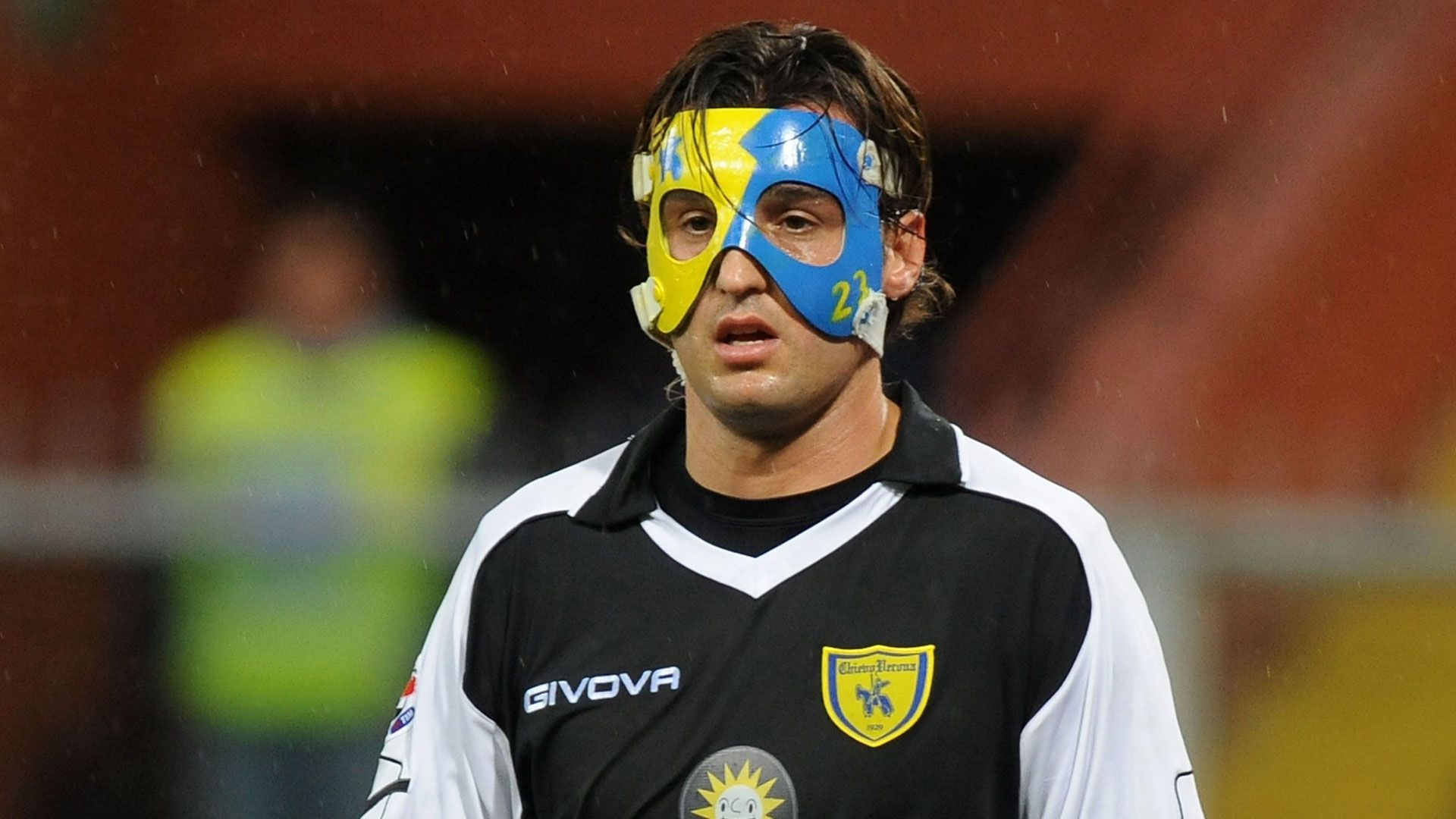 Erjon Bogdani Mittelstürmer