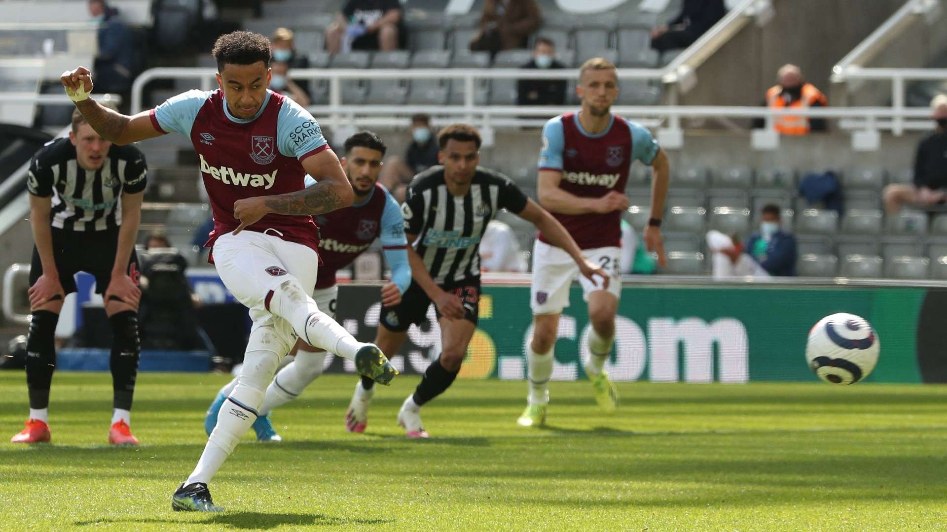 Jesse Lingard Newcastle vs West Ham Premier League 2020-21