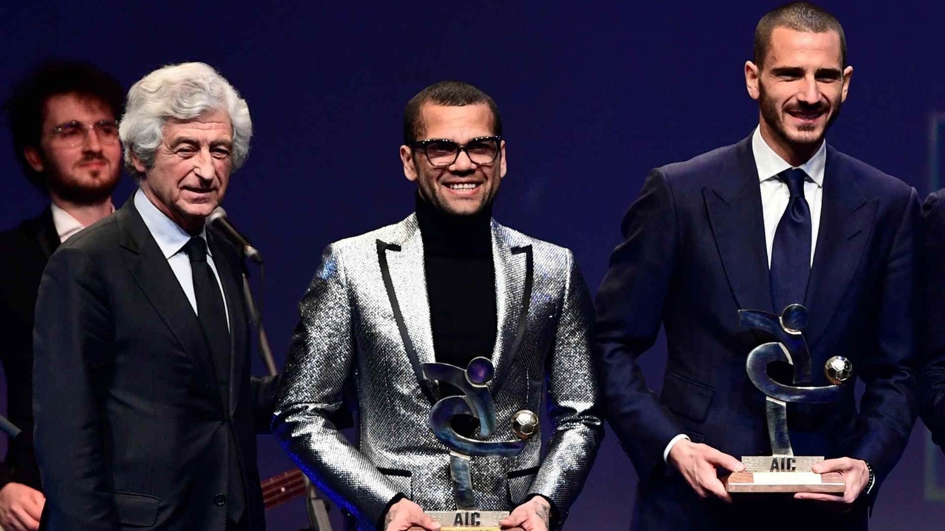 2017-11-27-psg-daniel-alves