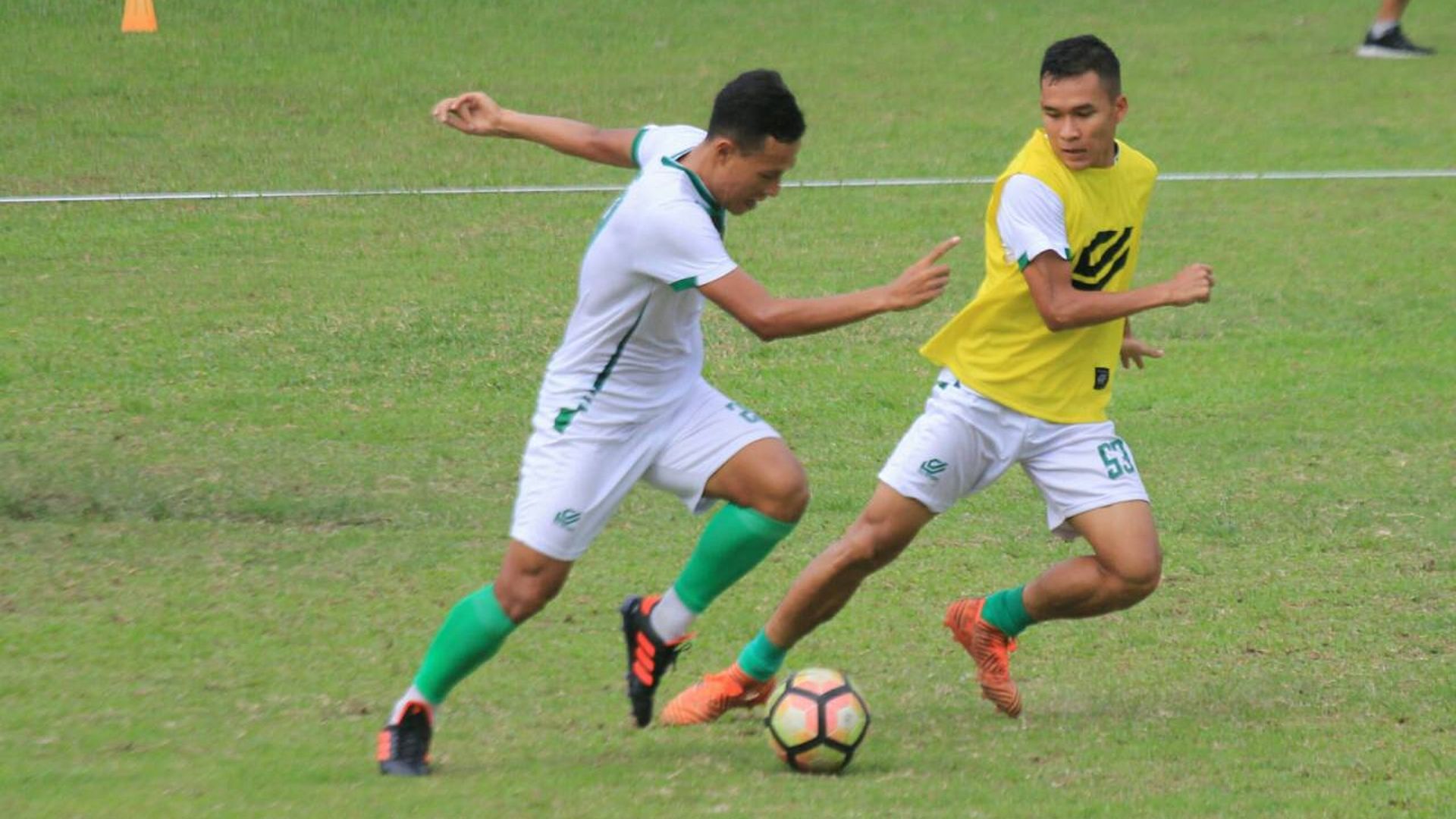 Jajang Sukmara & Erwin Ramdani - PSMS Medan