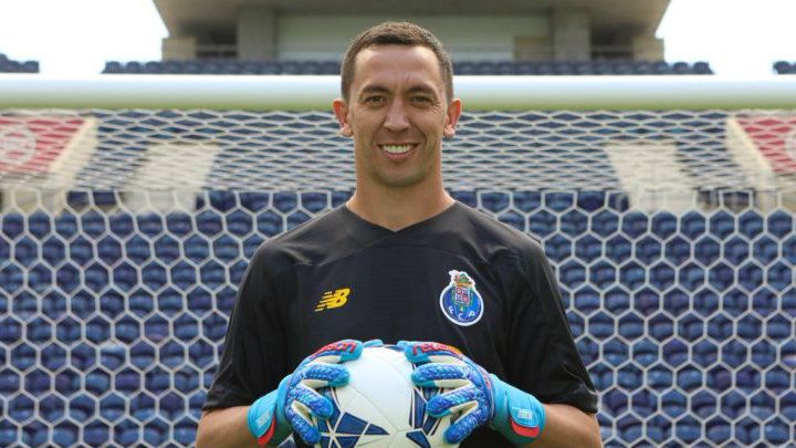 Agustín Marchesín Porto 060819