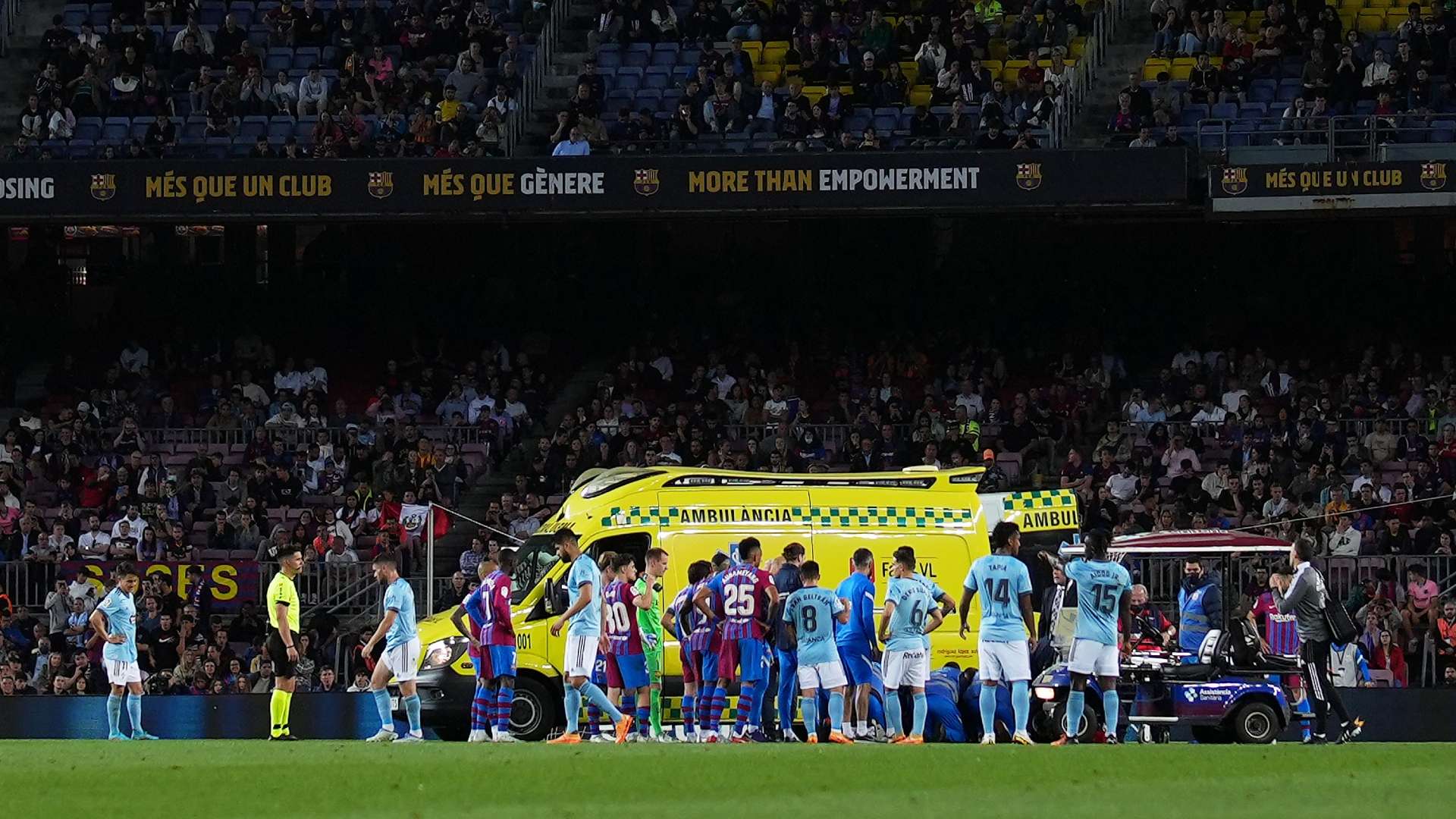 Barcelona Araujo Camp Nou 2021-22