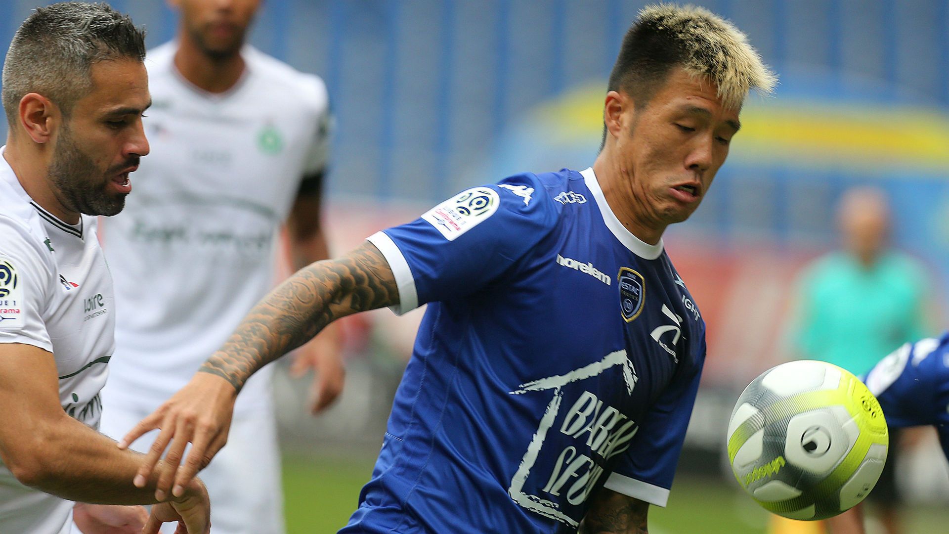 Hyunjun Suk Loic Perrin Troyes Saint-Etienne Ligue 1 01102017