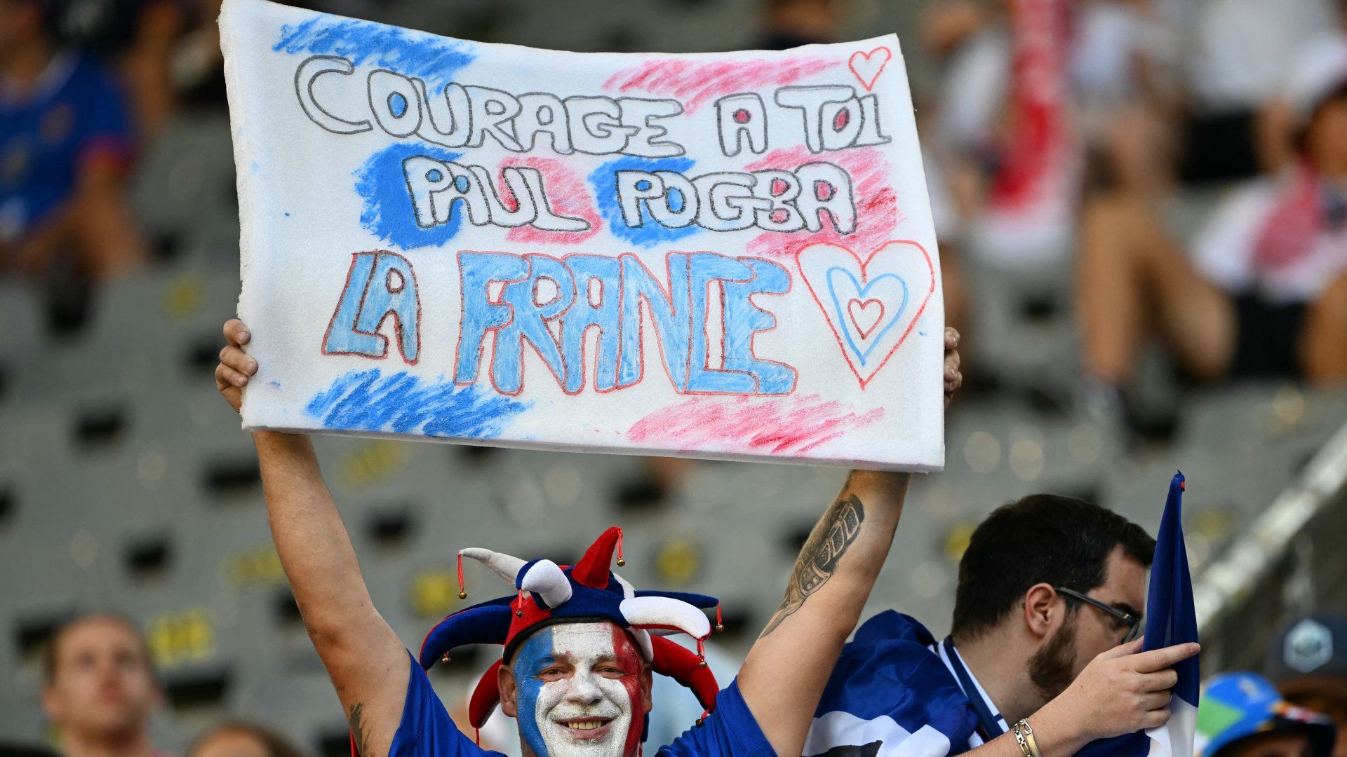 France fan banner Paul Pogba