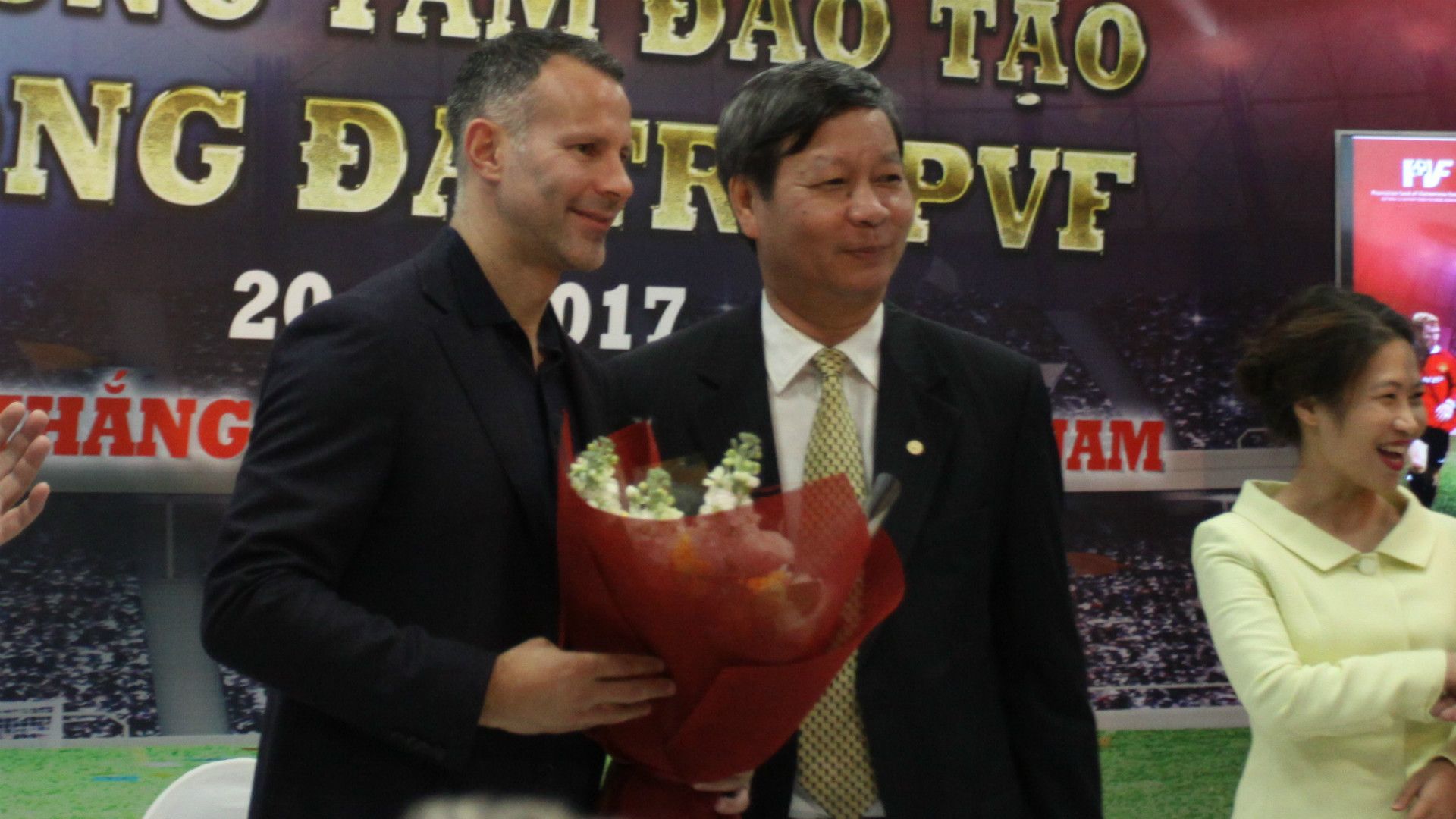 Ryan Giggs Paul Scholes press conference Vietnam PVF