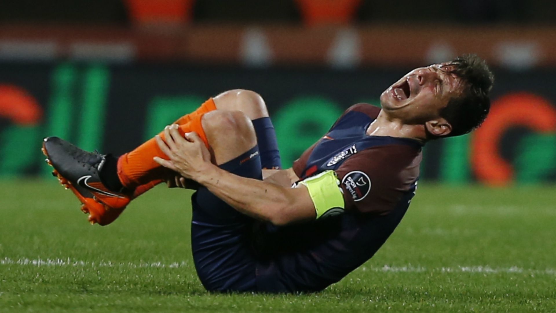 Emre Belozoglu Basaksehir injury