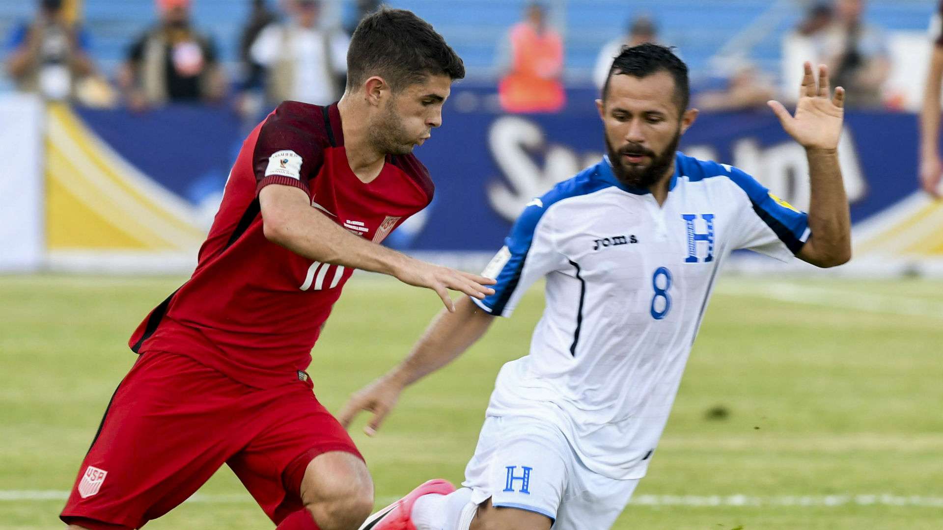 Christian Pulisic Alfredo Mejia USA Honduras