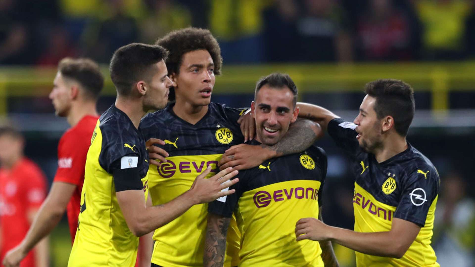 Paco Alcacer Supercup 2019 BVB Borussia Dortmund FC Bayern München