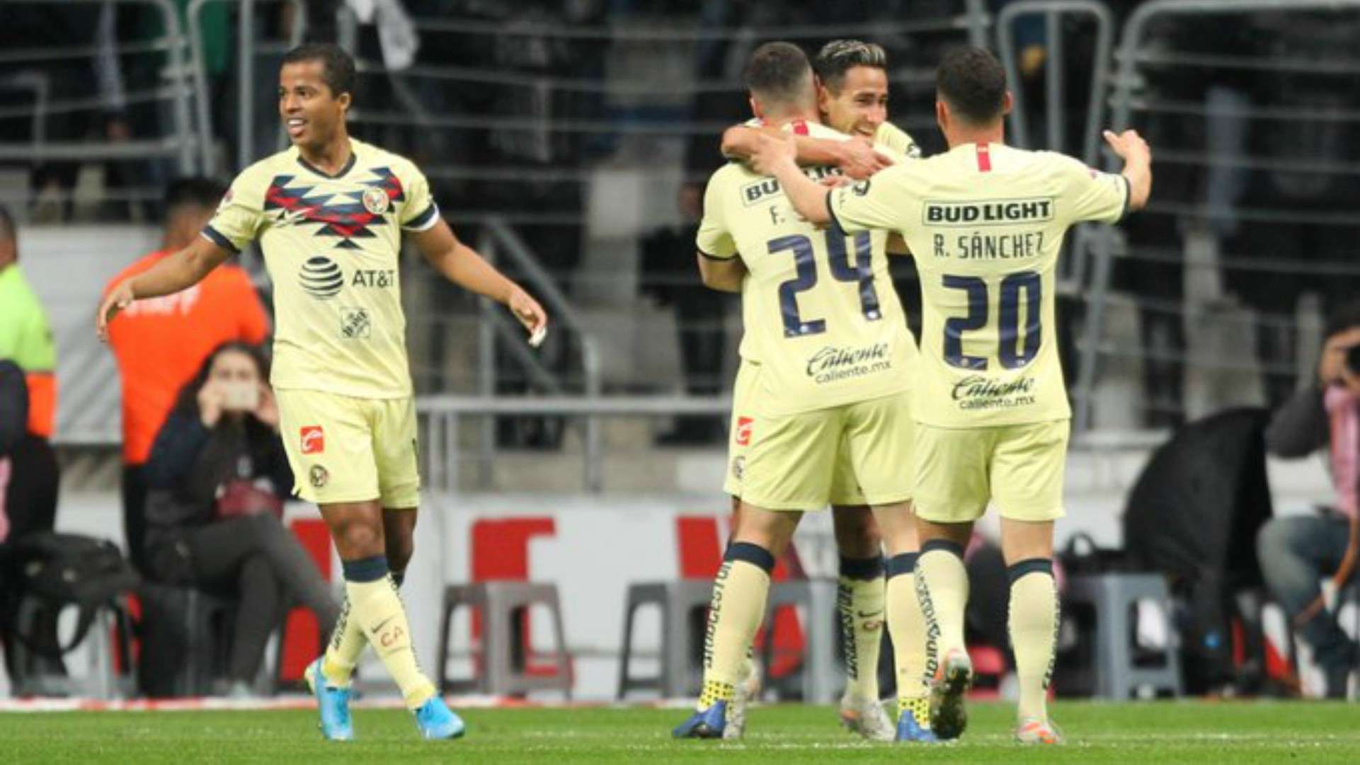 Monterrey América Luis Fuentes