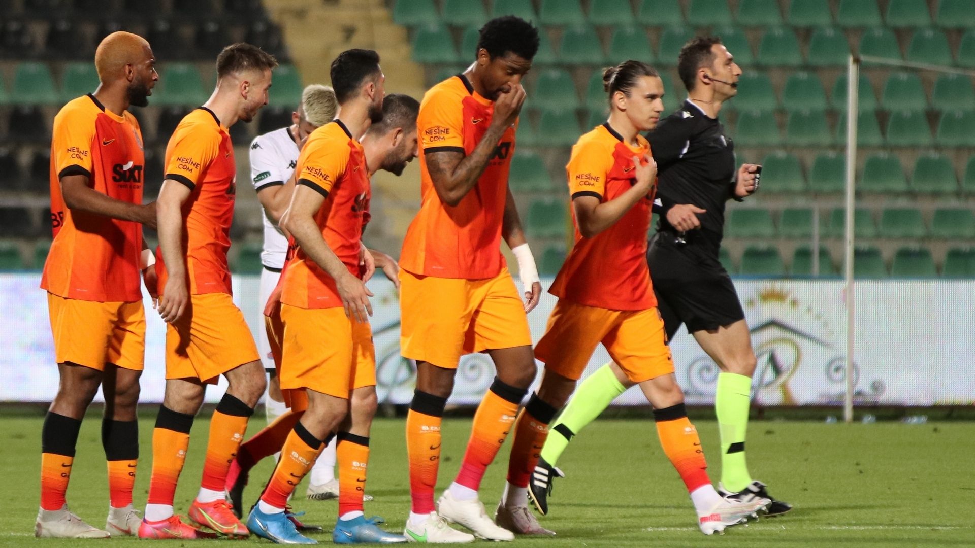 Galatasaray Denizlispor celebration 05/11/2021