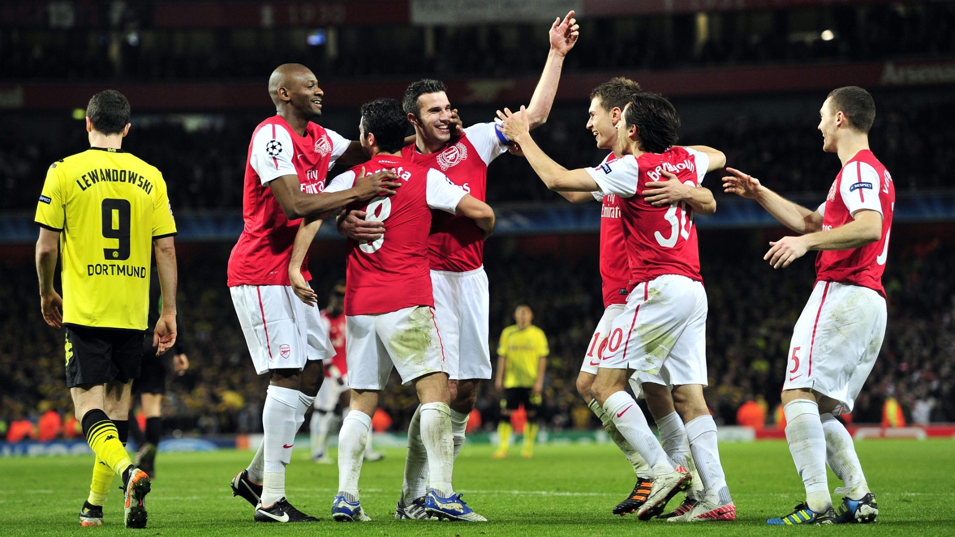 Robin Van Persie - Arsenal 2-1 Borussia Dortmund - Nov 23, 2011