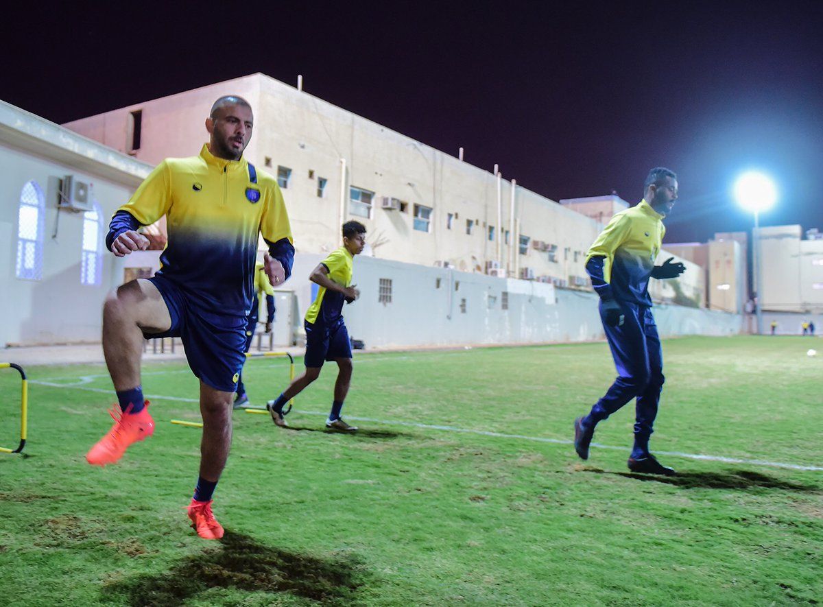 عماد متعب - التعاون