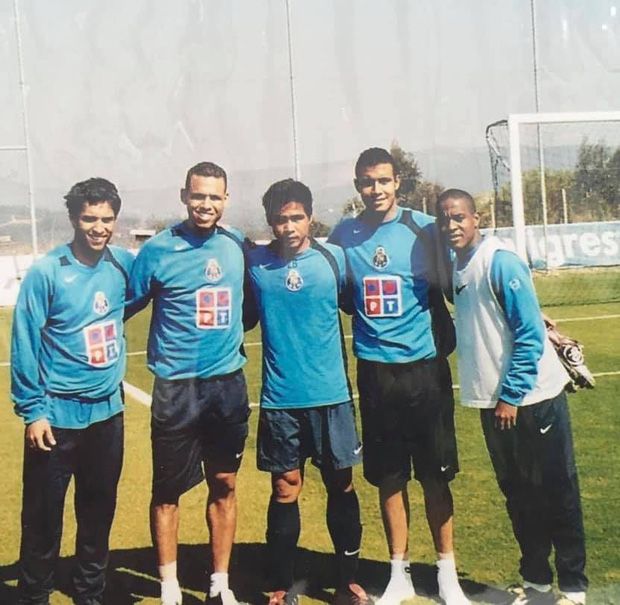 Nguyen Viet Thang Porto B 2004