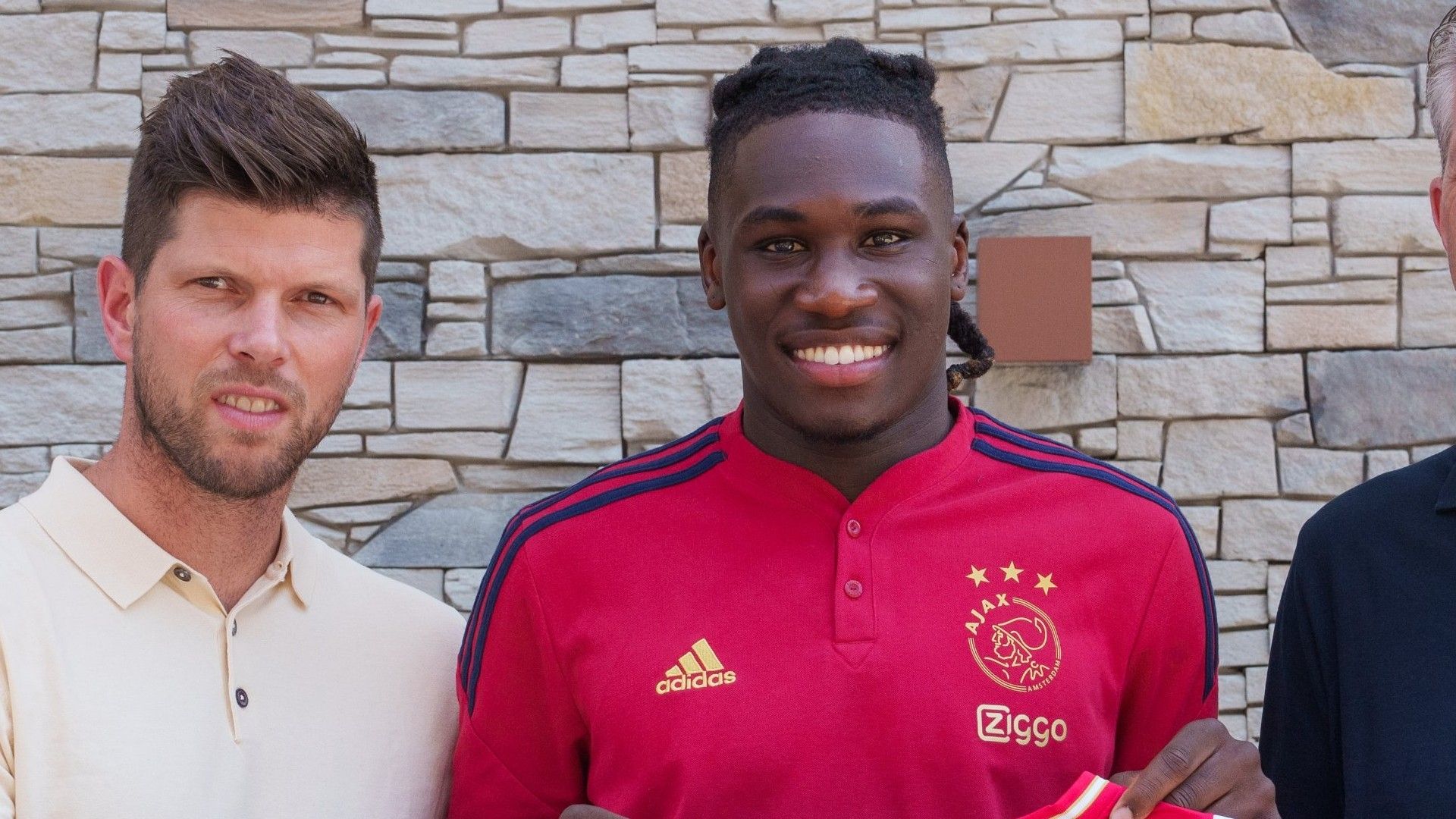 Calvin Bassey Ajax 2022.