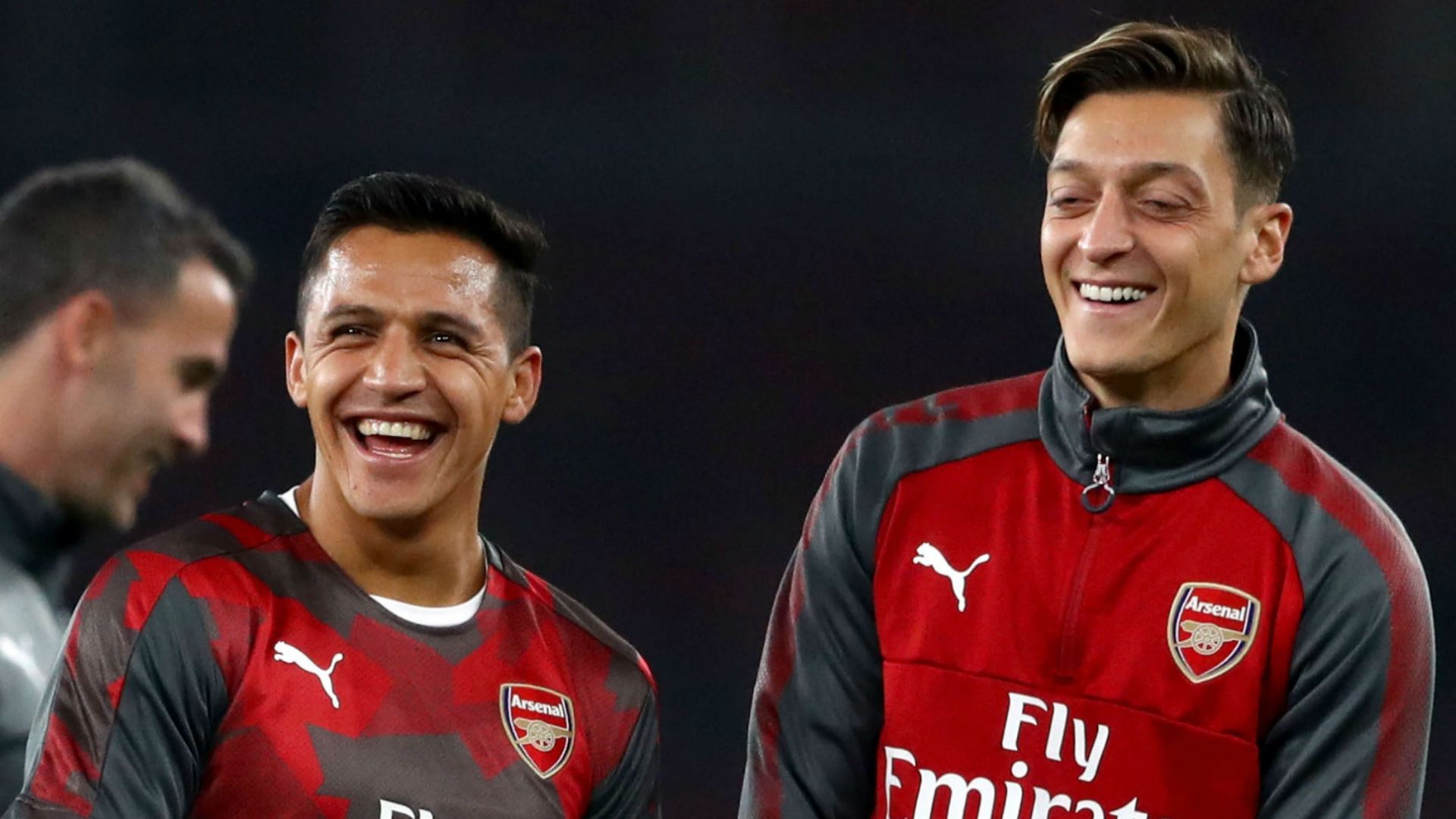 Alexis Sanchez Mesut Ozil - cropped
