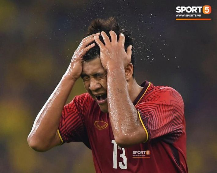 Đức Chinh chung kết lượt đi AFF Cup 2018 Malaysia