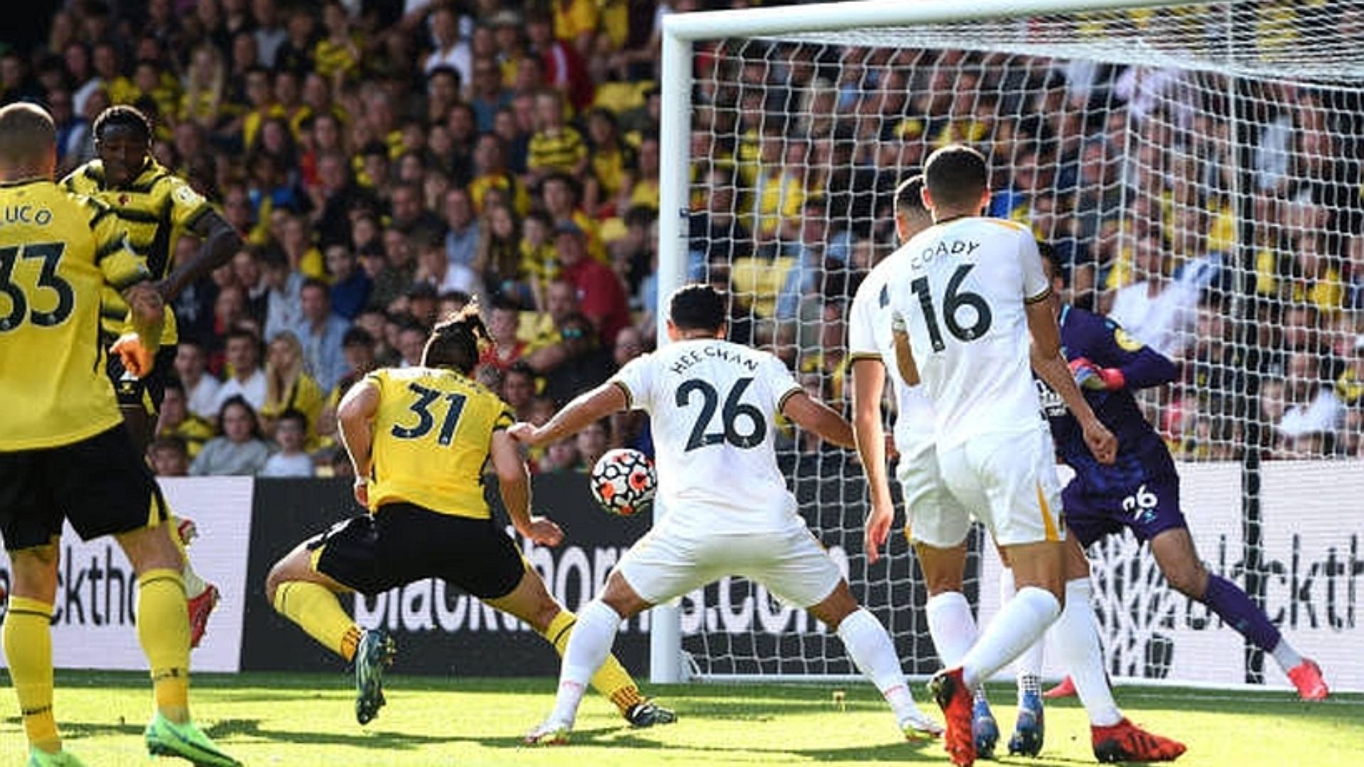 Francisco Sierralta autogol Watford Wolves