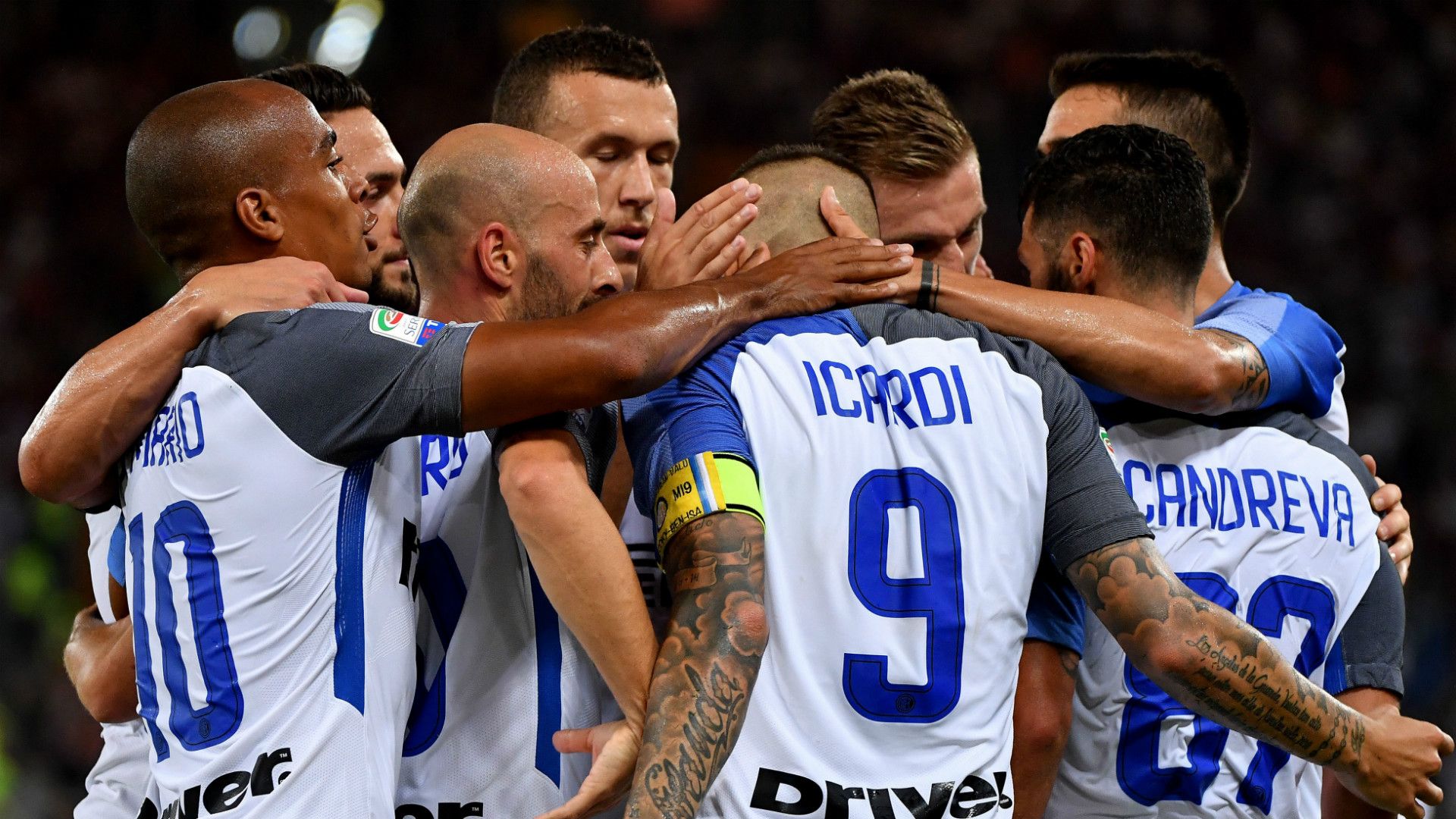 Inter celebrates Roma Serie A
