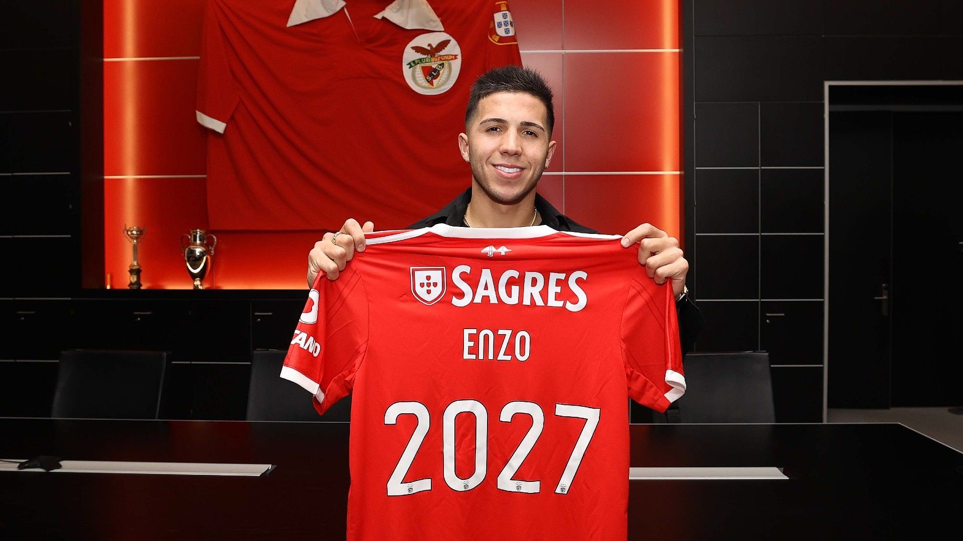 Enzo Fernandez Presentacion Benfica
