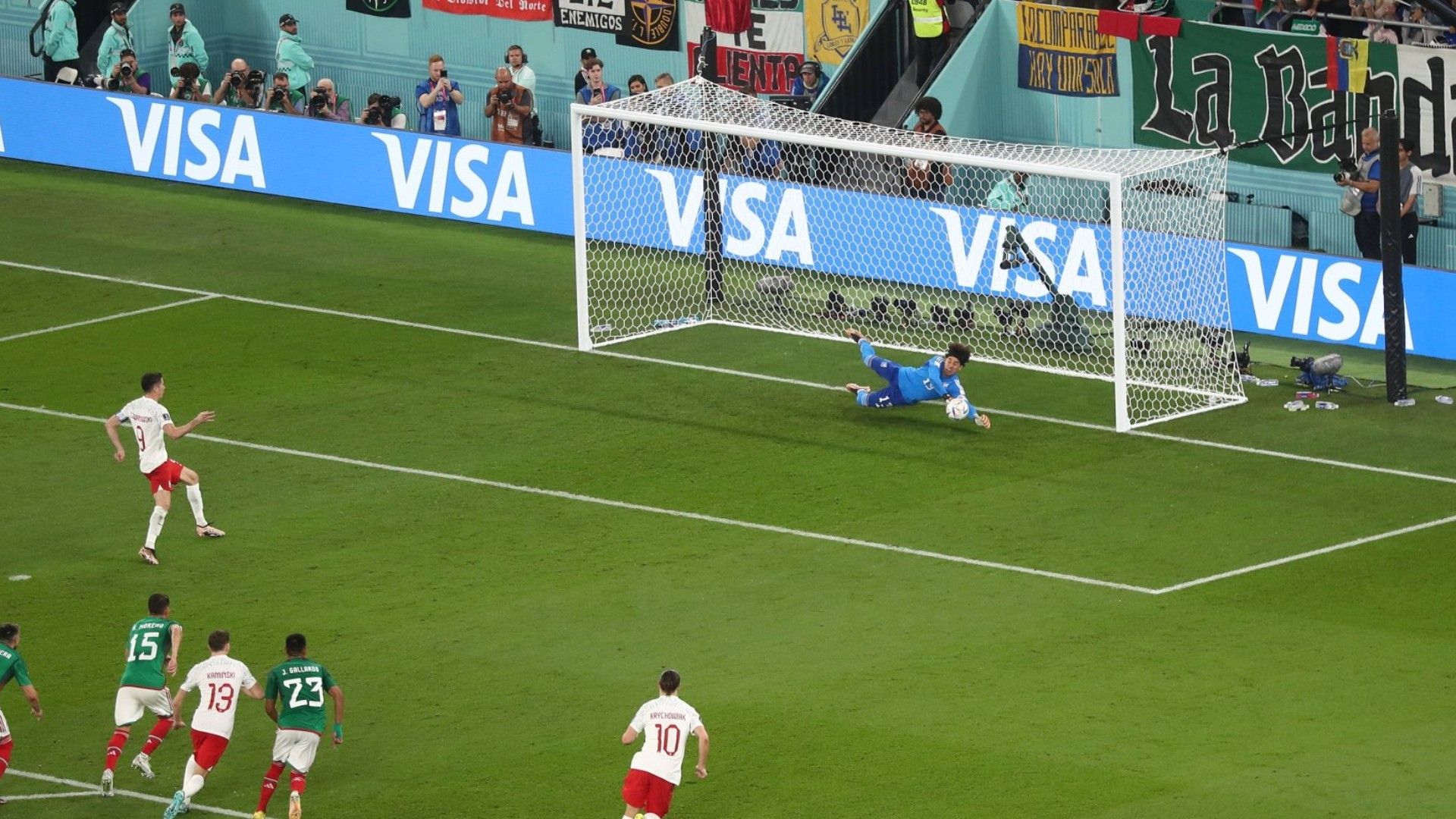 Guillermo Ochoa Penal Qatar 2022