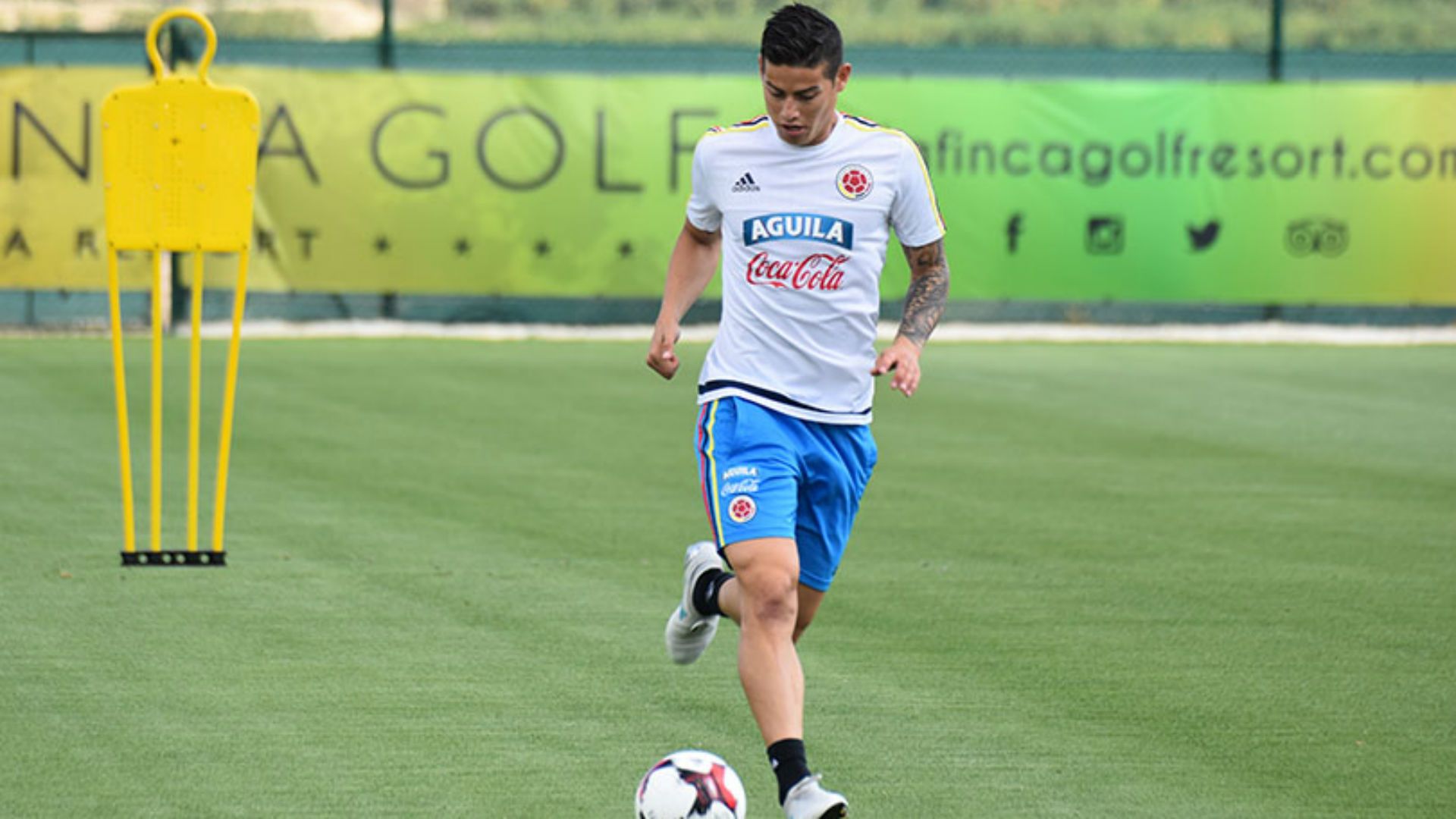 James Rodríguez entrenamiento selección Colombia