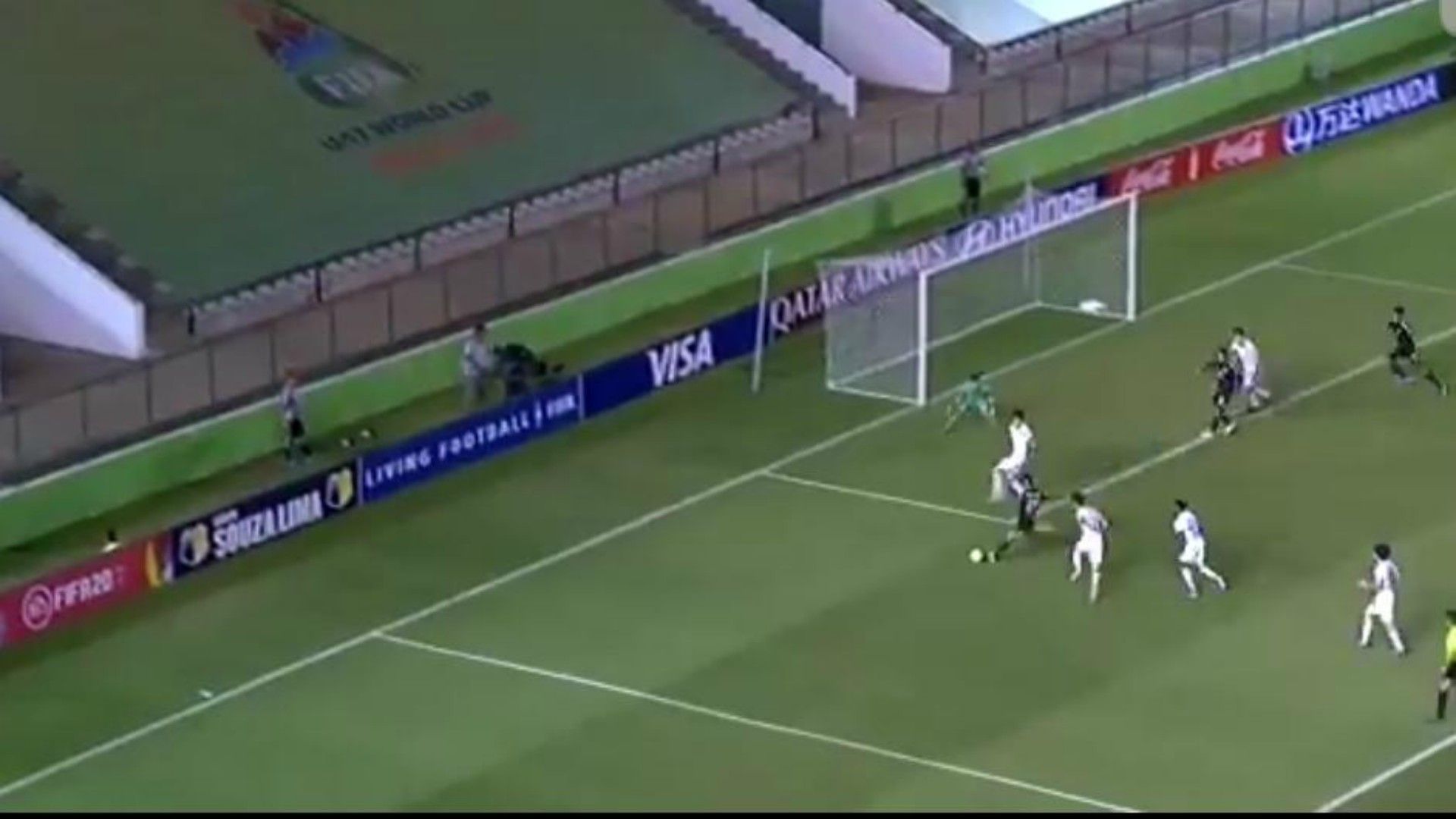 Gol Efraín Álvarez