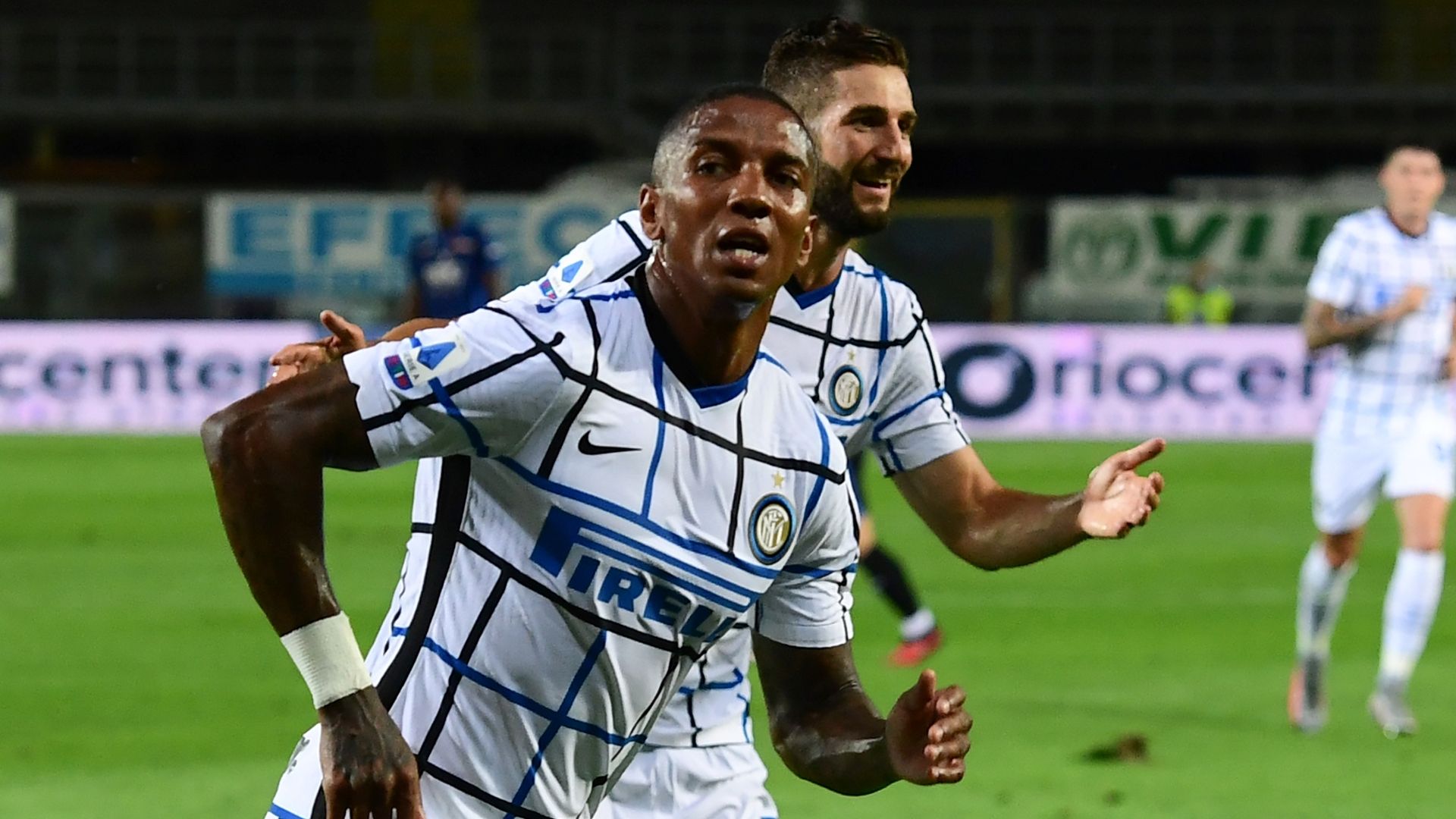 Ashley Young Inter 2019-20