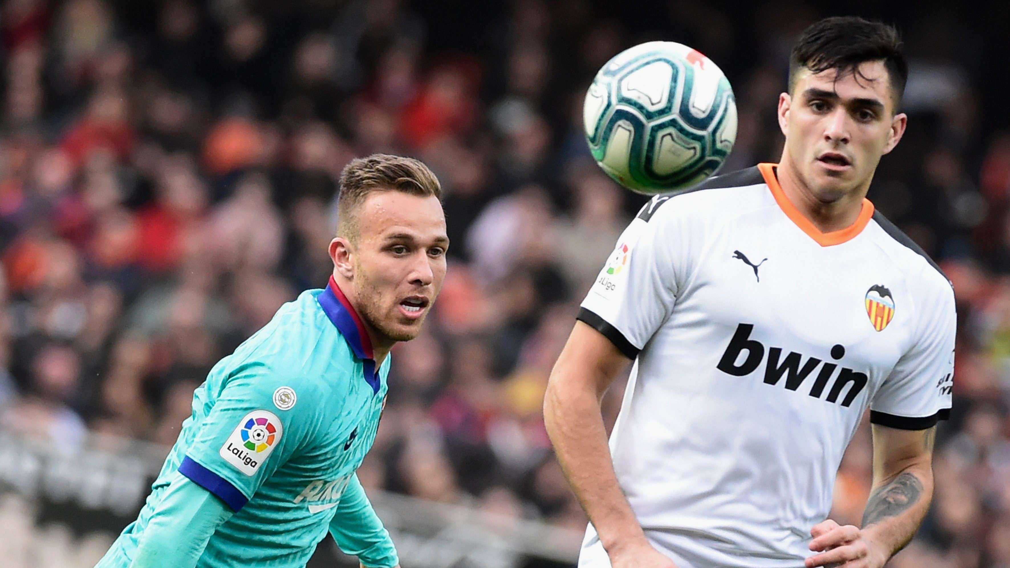 Arthur Maxi Gomez Valencia Barcelona LaLiga 25012020