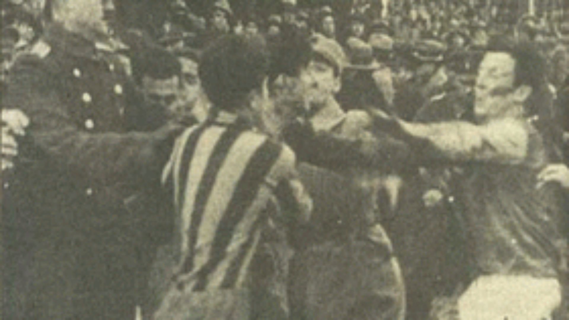 Galatasaray Fenerbahce Taksim Stadi Kavga 1934