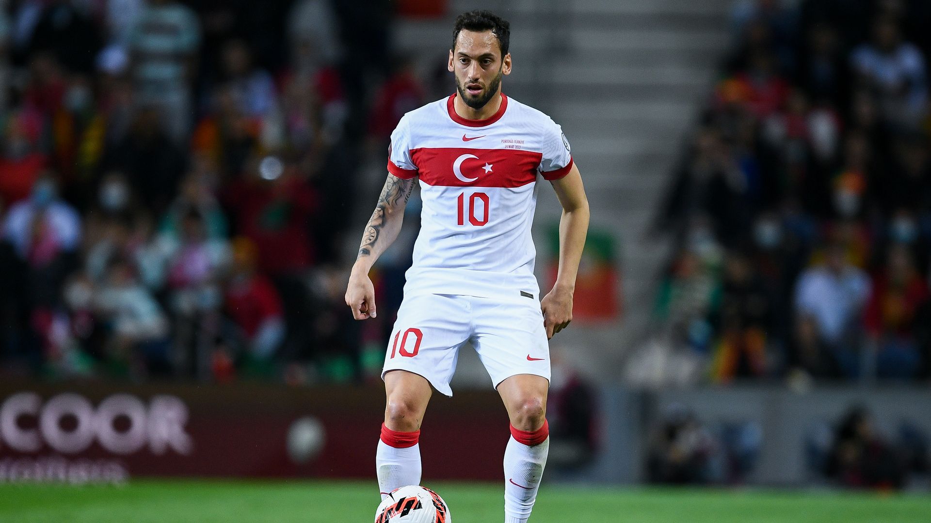 Hakan Calhanoglu