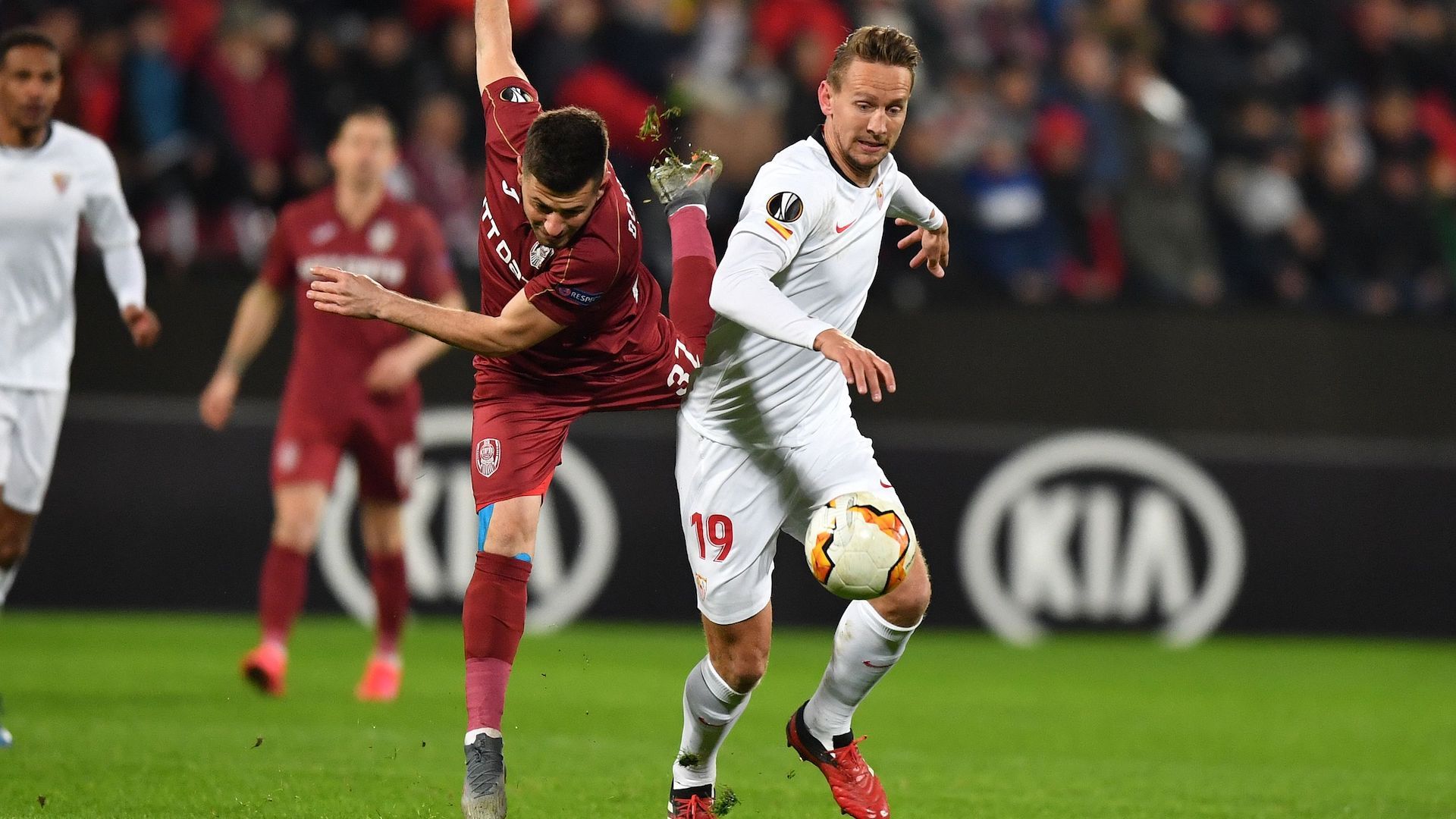 De Jong Cluj Sevilla Europa League