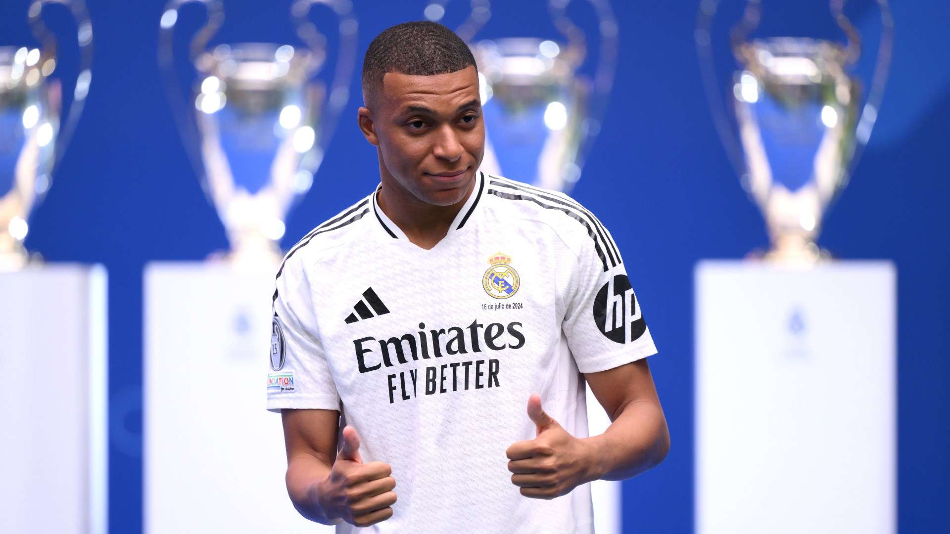 Vừa đến Real Madrid, Mbappe có luôn bạn gái mới 1 Kylian Mbappe sẽ bị Carlo Ancelotti 'ép' chơi vị trí không quen thuộc tại  Real Madrid | Goal.com Việt Nam