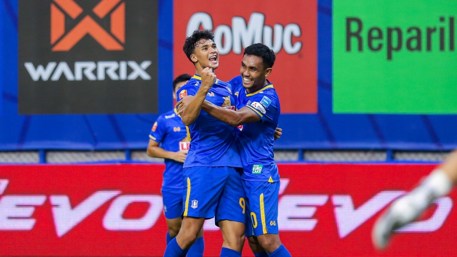 อิคซาน ฟานดี้