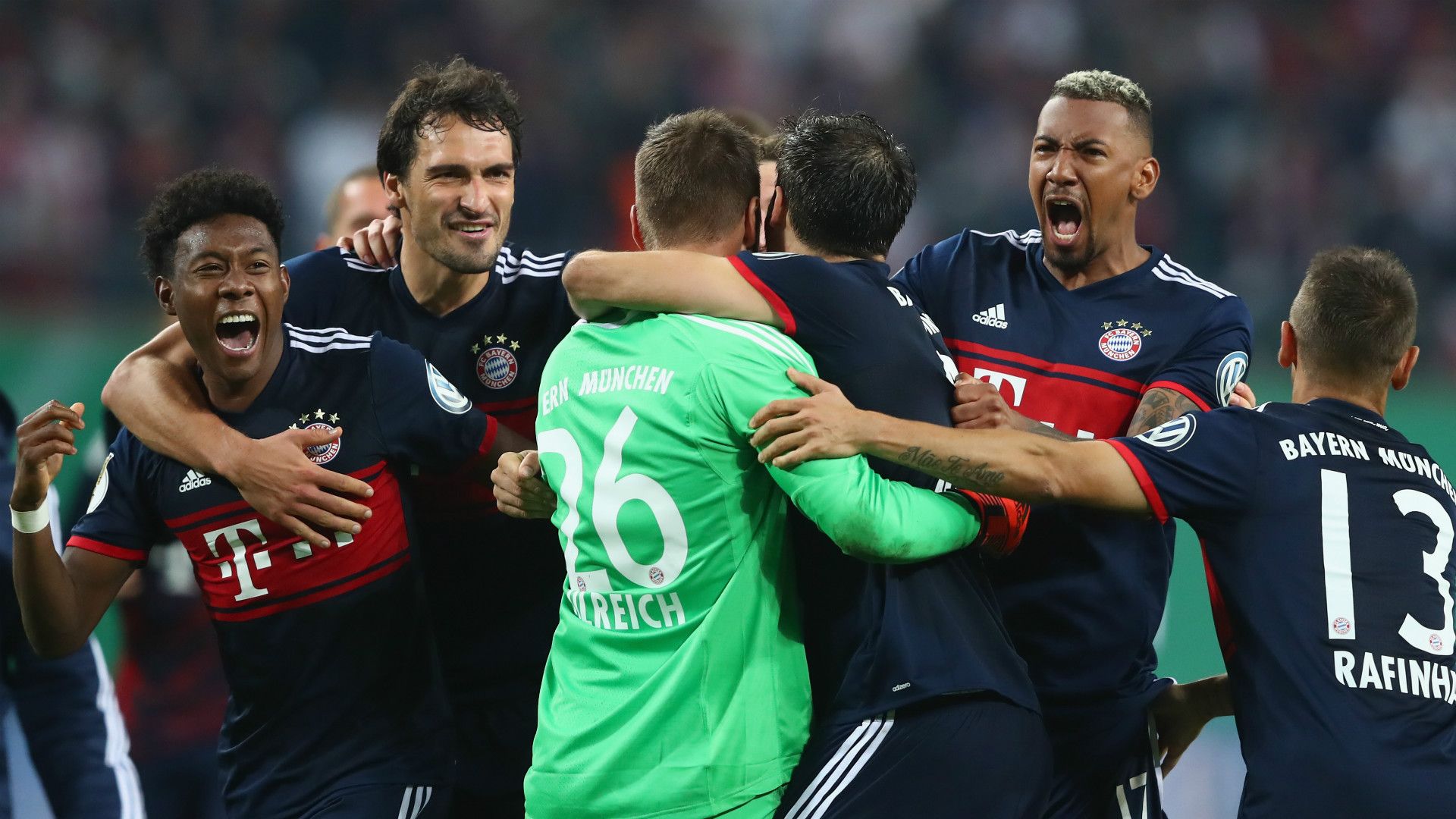 DAVID ALABA MATS HUMMELS SVEN ULREICH JEROME BOATENG BAYERN MÜNCHEN GERMAN CUP DFB POKAL 25102017