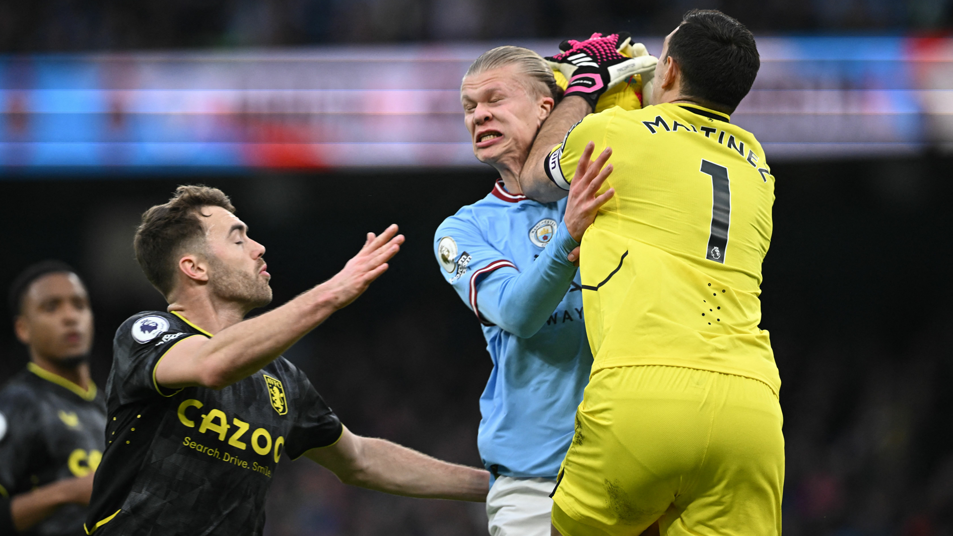 Erling Haaland Emi Martinez Manchester City Aston Villa 2022-23