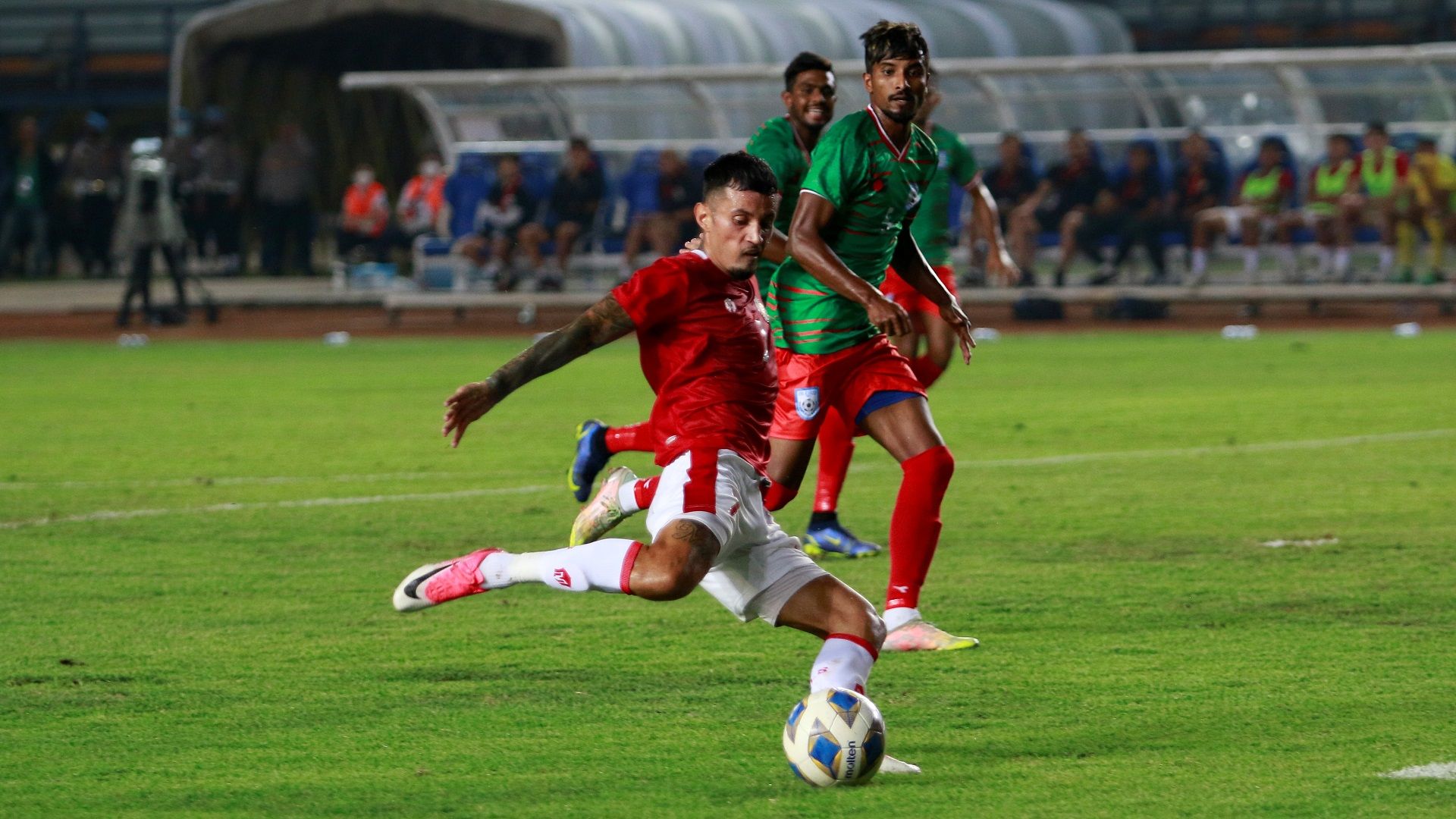 Indonesia vs Bangladesh - Stefano Lilipaly